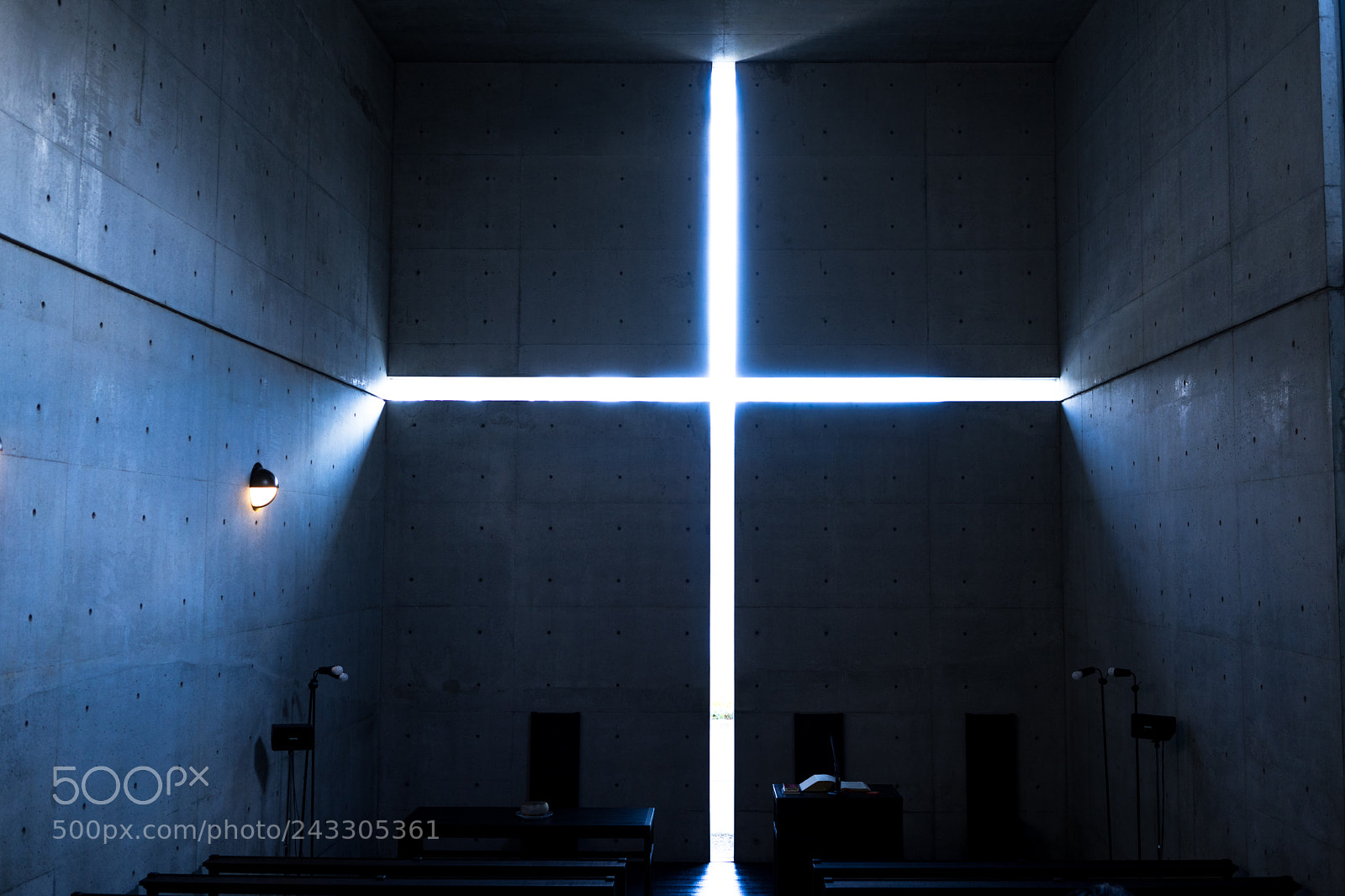 Sony a7 II sample photo. Church with the light photography