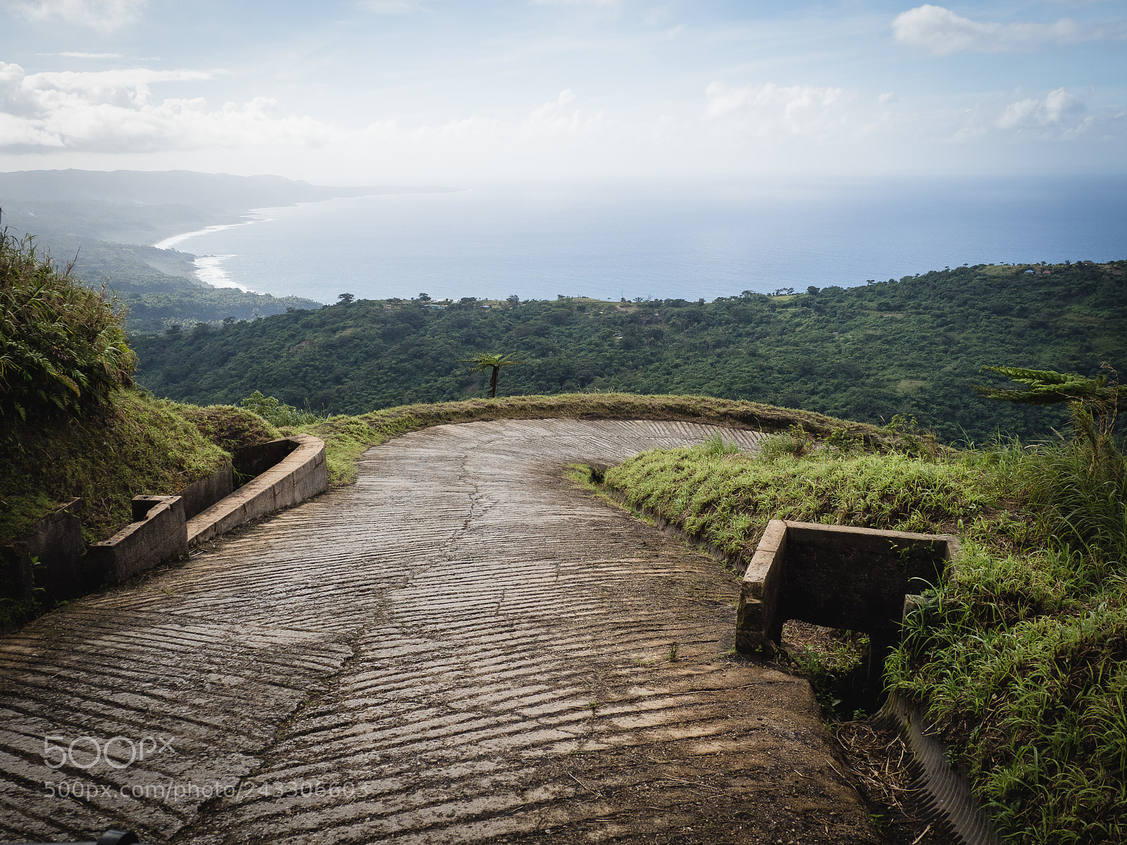 Olympus OM-D E-M1 Mark II sample photo. View of south tanna photography