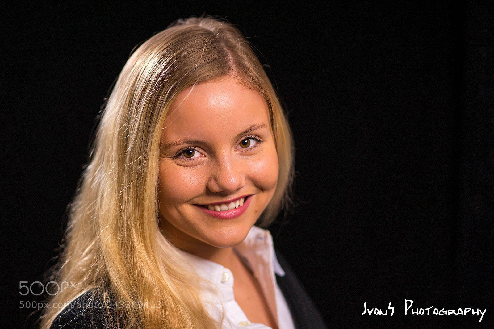 Sony a7 II sample photo. Studio protrait photography