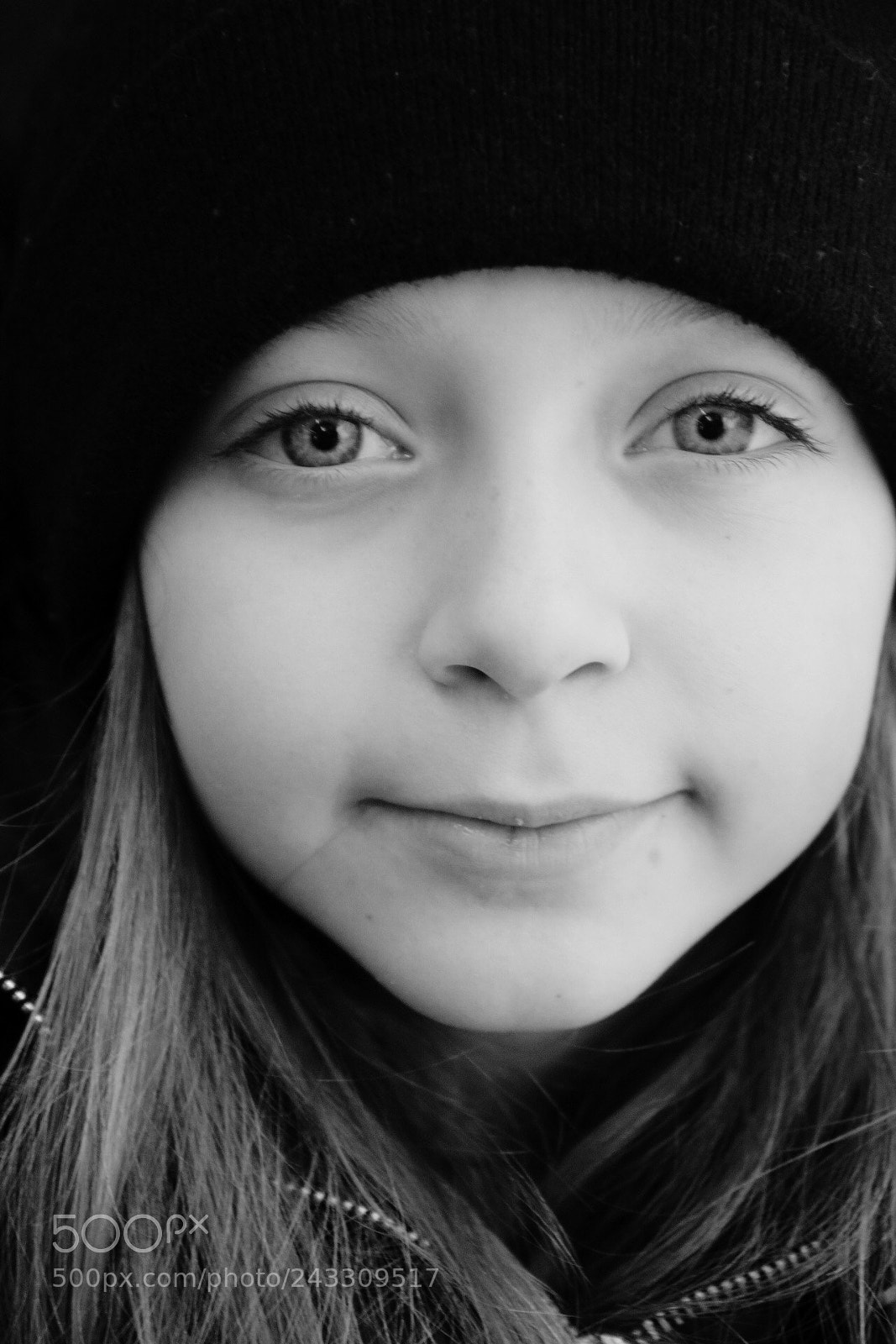 Canon EOS 760D (EOS Rebel T6s / EOS 8000D) sample photo. My daughter? photography