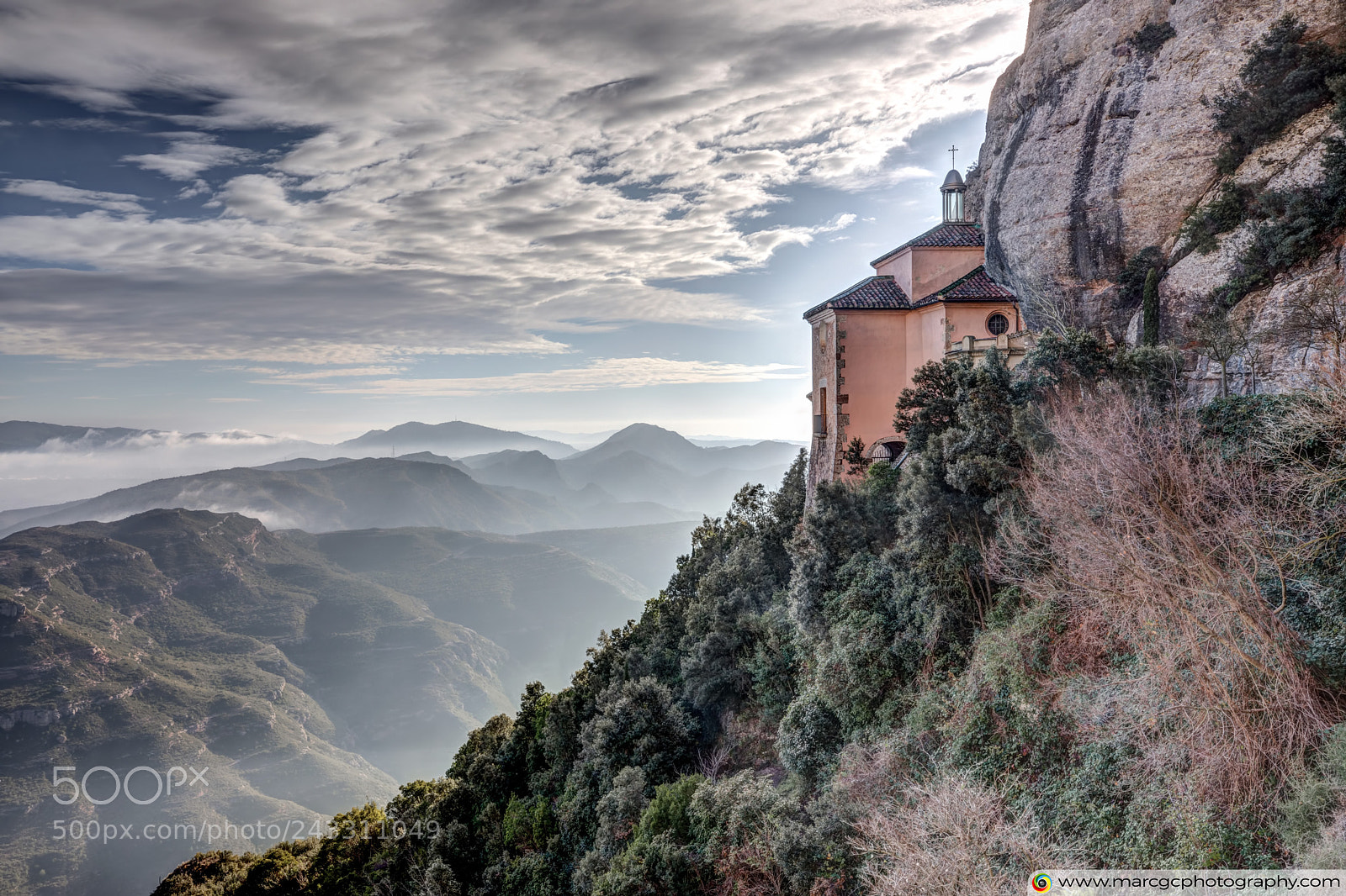 Canon EOS 5D Mark IV sample photo. Santa cova de montserrat photography