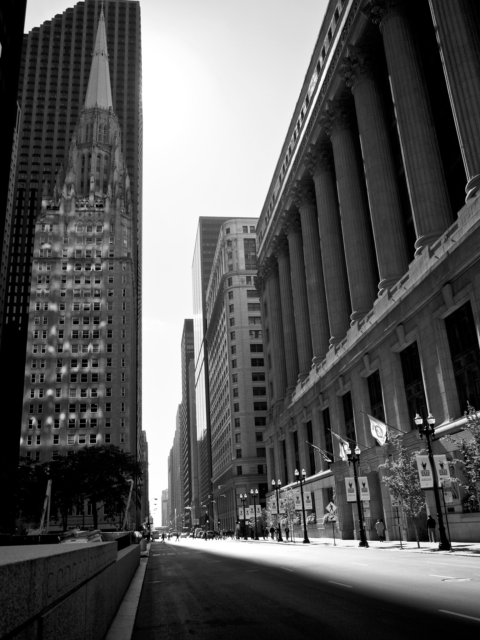 Panasonic Lumix DMC-GF2 sample photo. Street canyon  photography