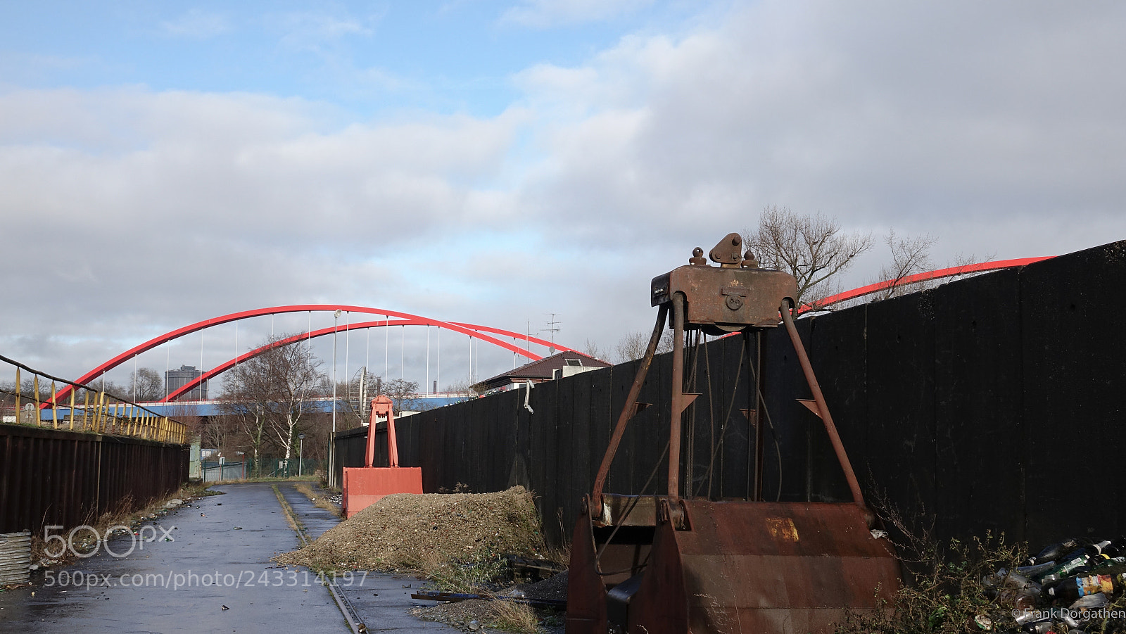 Sony Cyber-shot DSC-RX10 II sample photo. Stadthafen (city harbor) photography