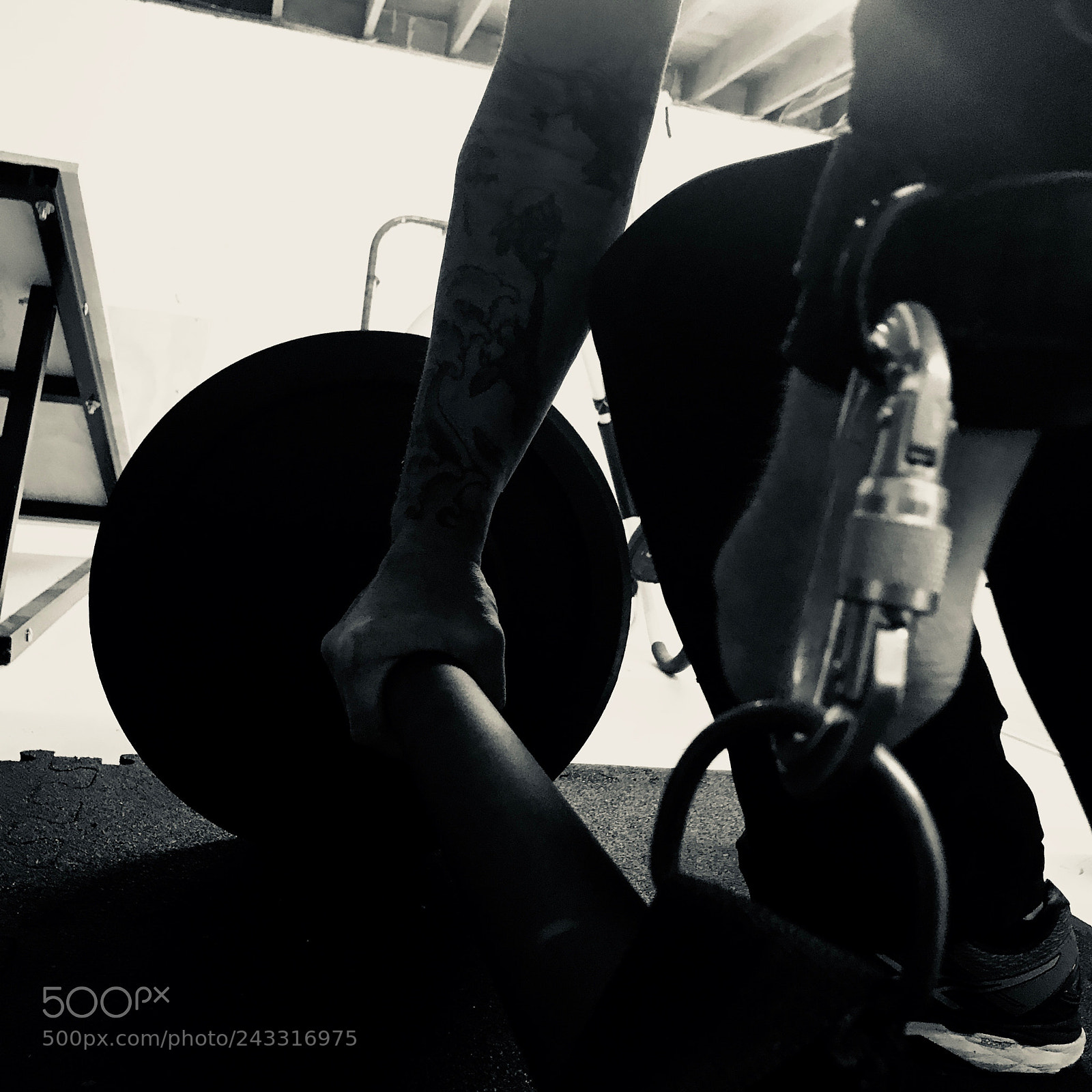 Apple iPhone 7 Plus sample photo. Deadlifts with one hand photography