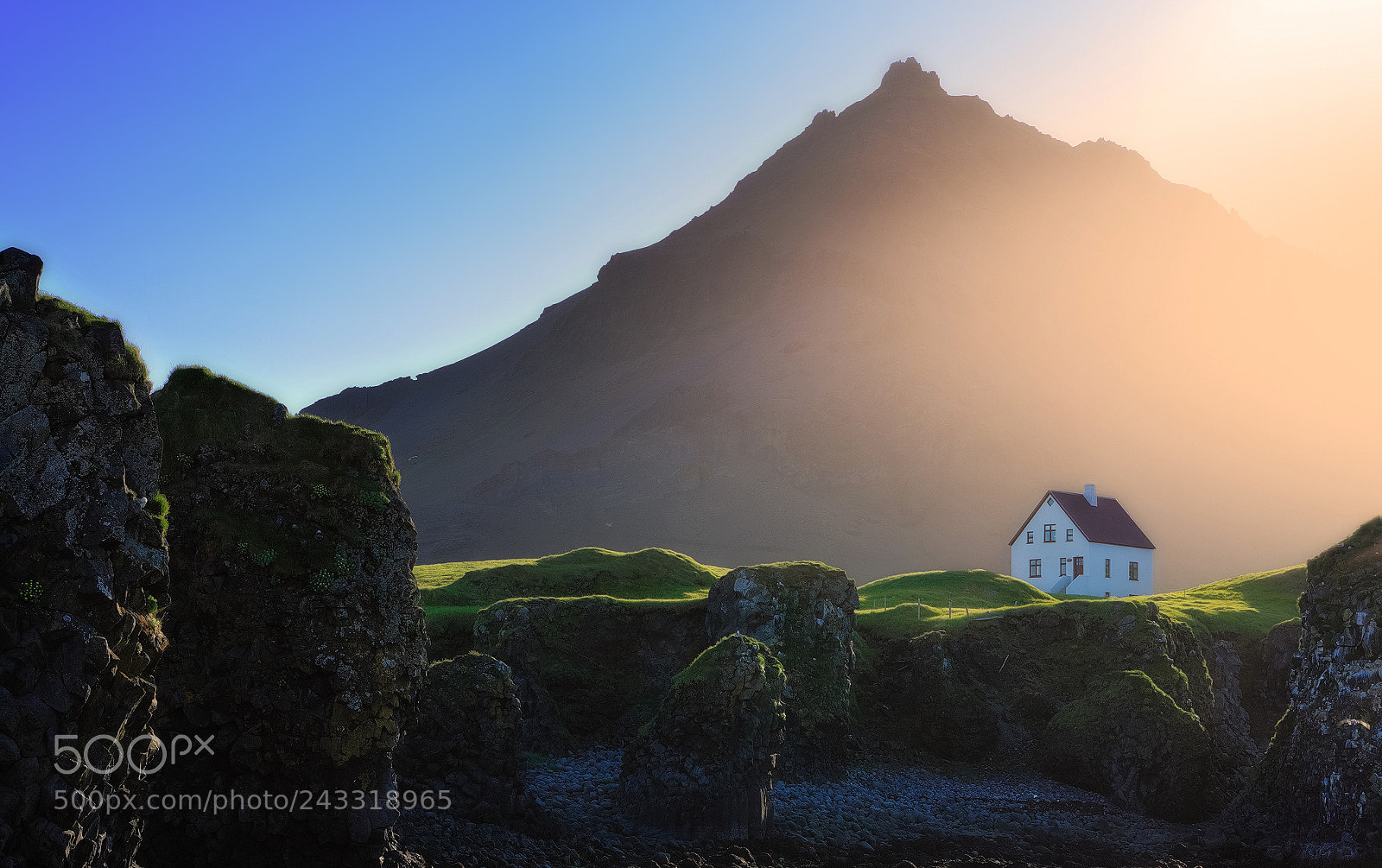 Canon EOS-1Ds Mark III sample photo. Arnastapi, iceland photography