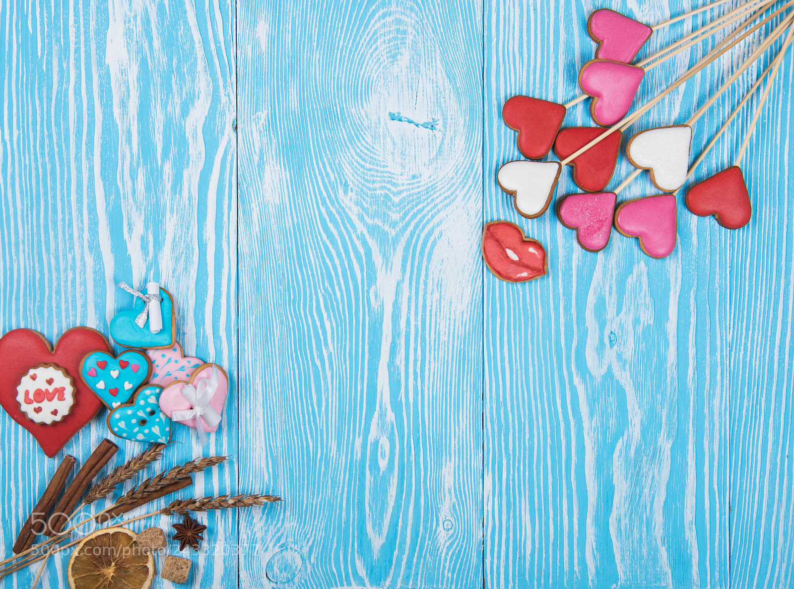 Nikon D810 sample photo. Gingerbreads for valentines day photography