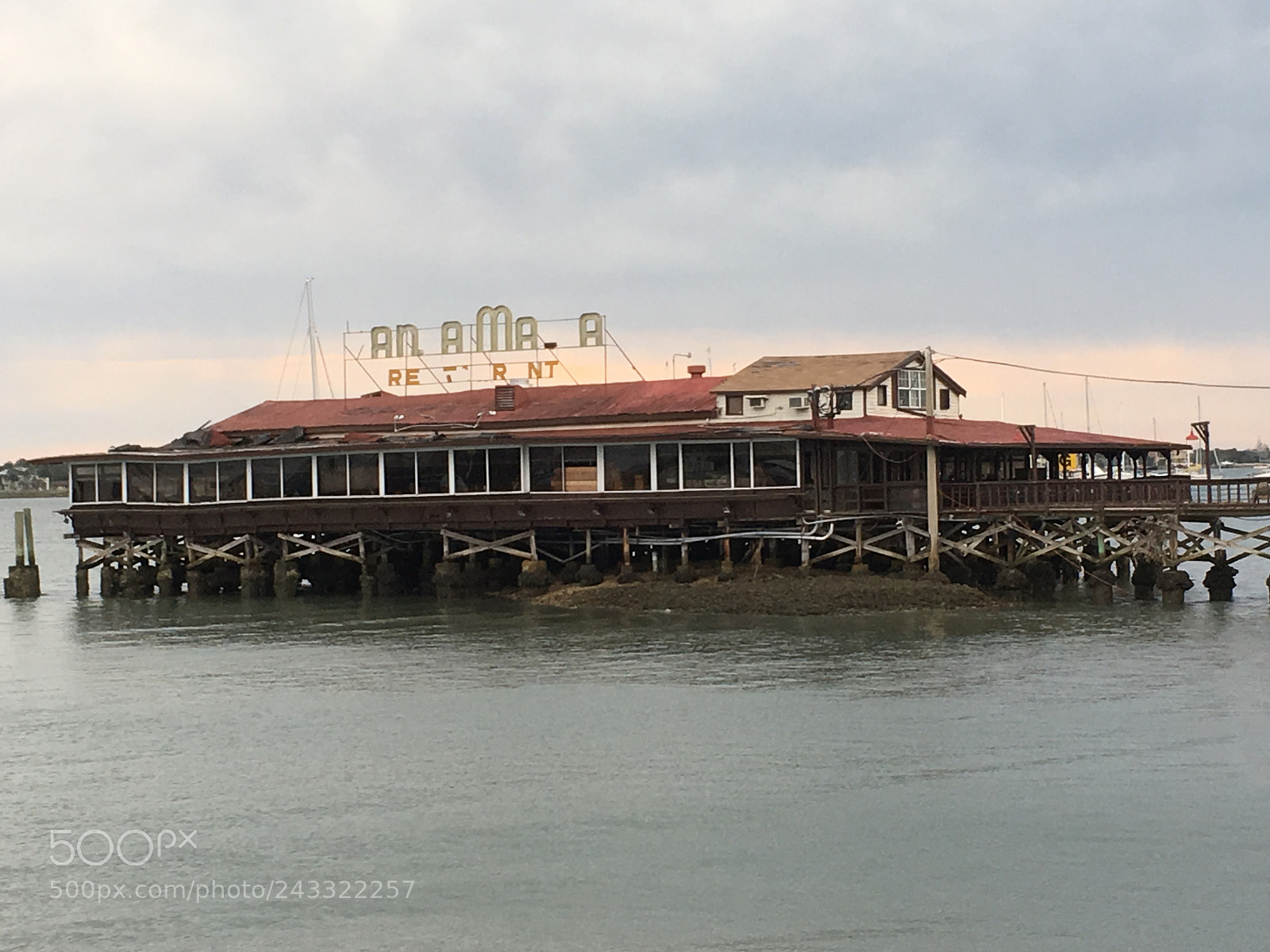 Apple iPhone 6s sample photo. Adrift photography