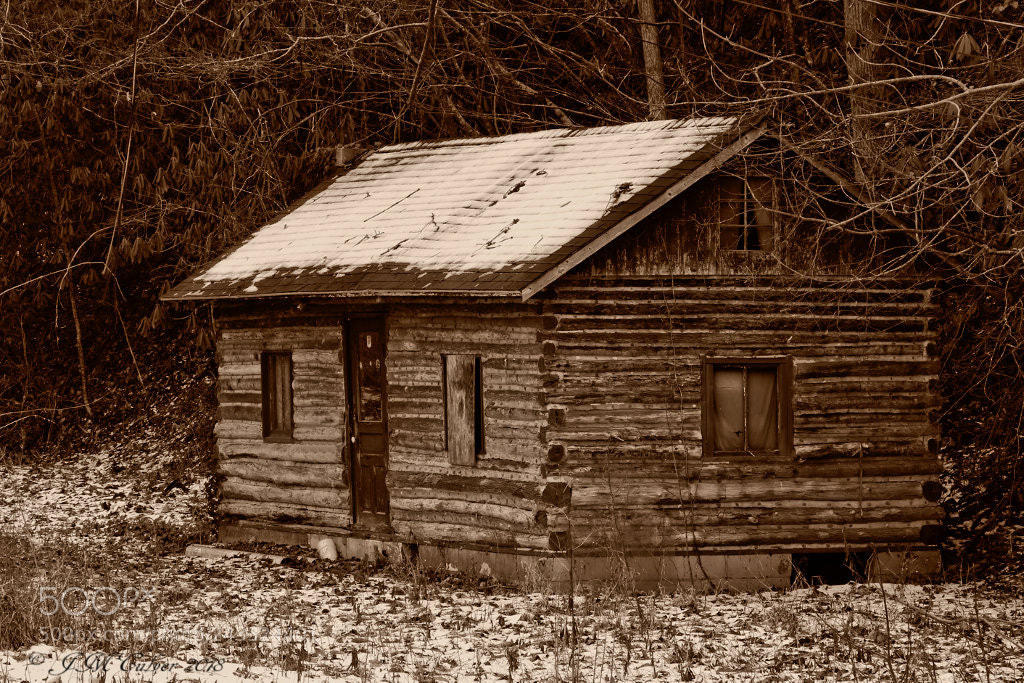 Canon EOS 77D (EOS 9000D / EOS 770D) sample photo. Abandoned in the nantahala photography