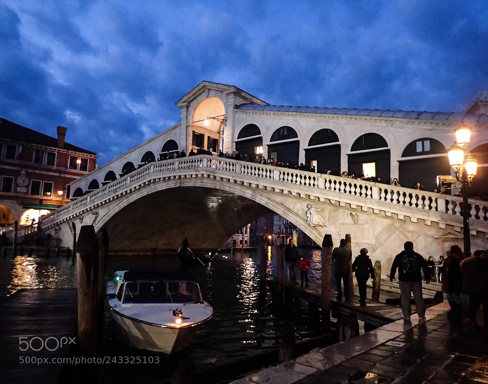 Olympus TG-4 sample photo. Rialto bridge photography