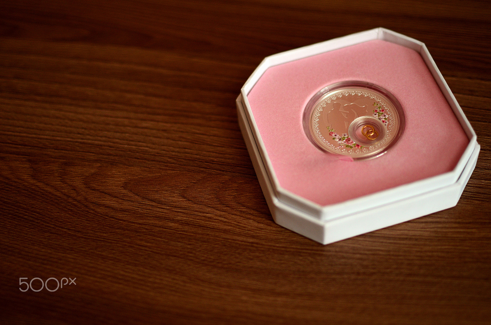 Nikon D7000 + Nikon AF-S DX Nikkor 35mm F1.8G sample photo. Wedding gift coins photography