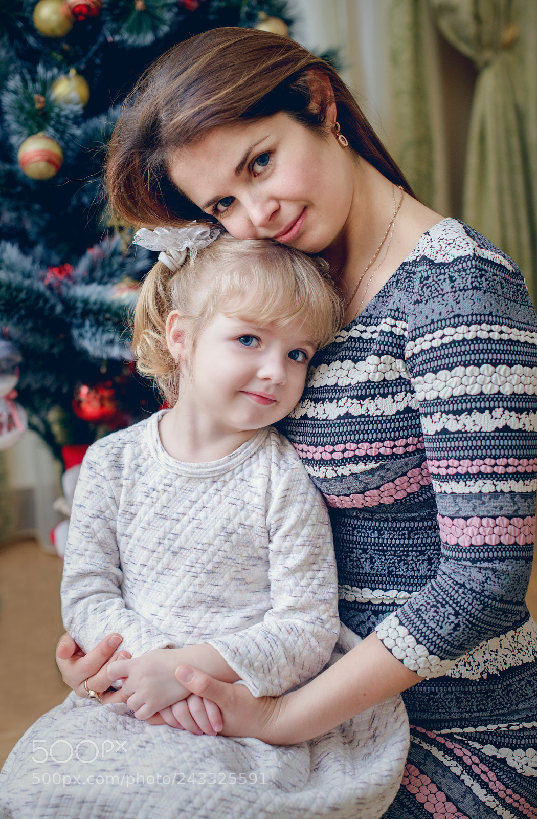 Nikon D800 sample photo. Mother and daughter photography