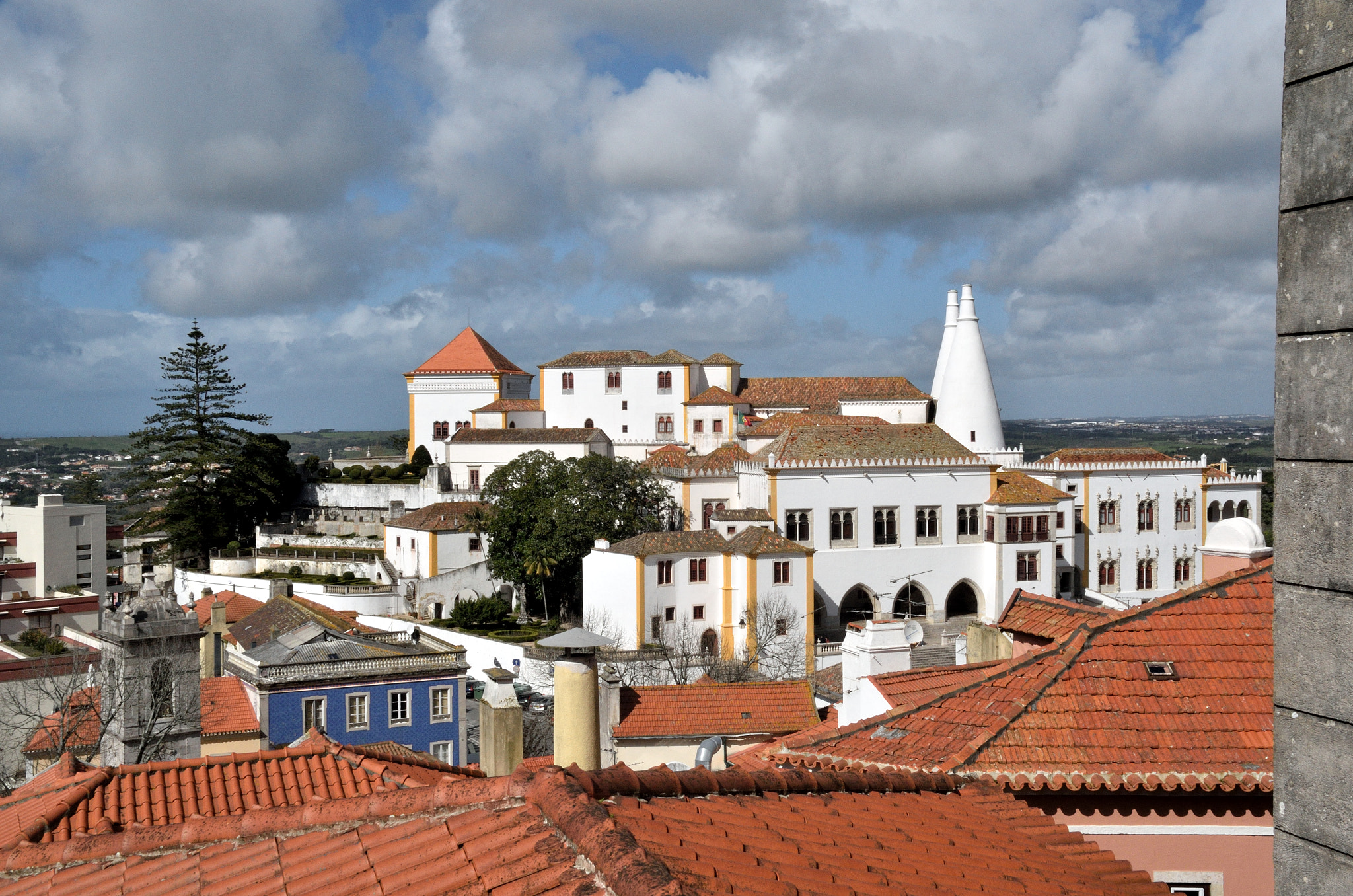 Nikon D7000 + Sigma 18-125mm F3.8-5.6 DC HSM sample photo. Sintra national palace photography