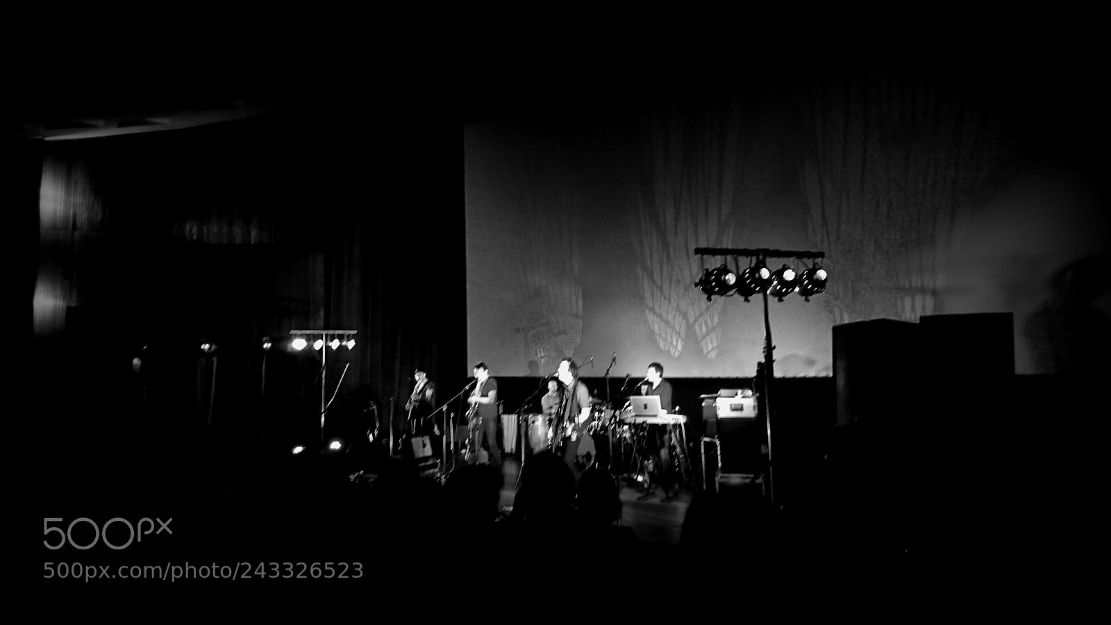Sony Xperia XZ sample photo. Kiscsillag concert at the photography