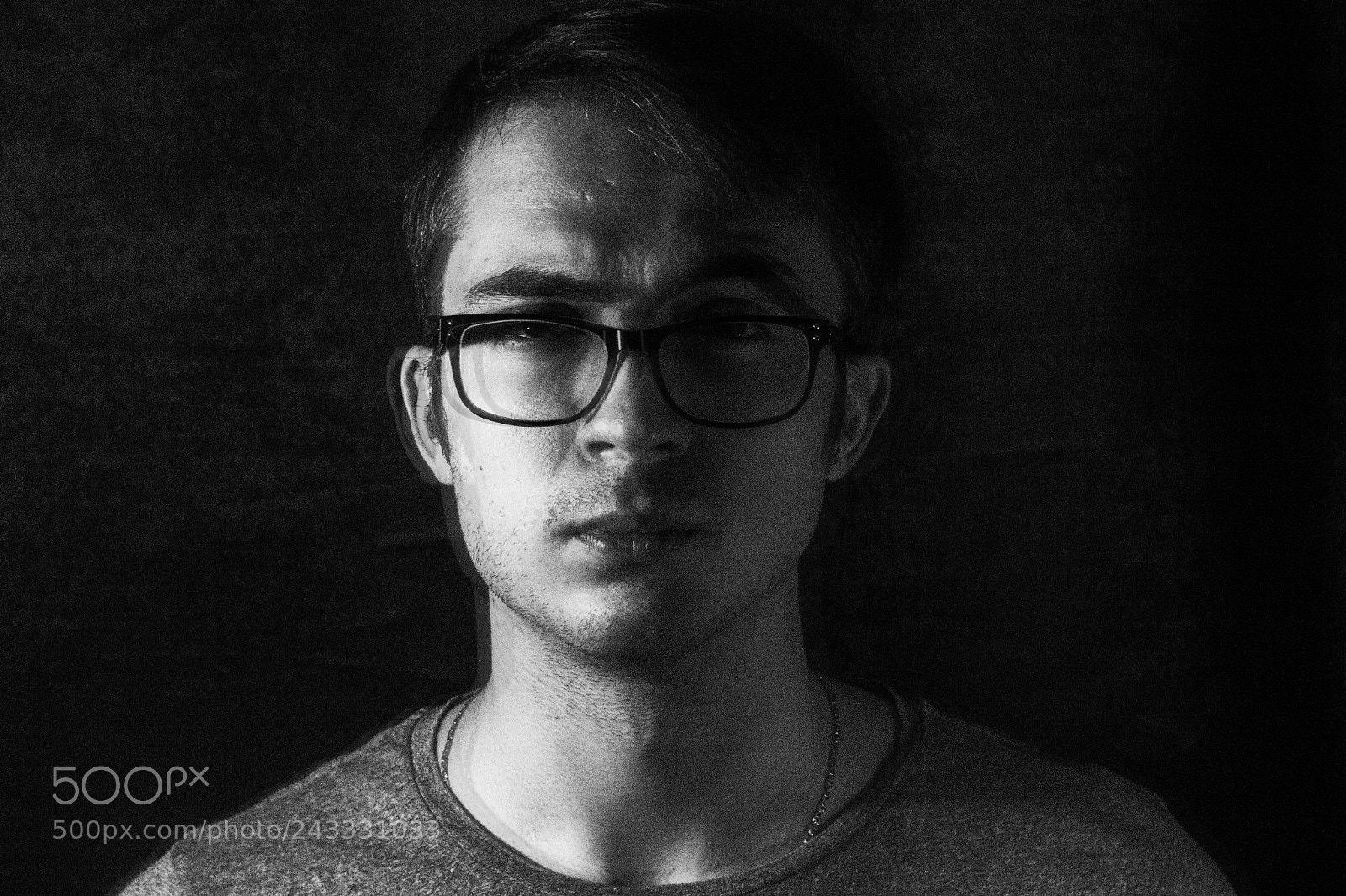 Canon EOS 550D (EOS Rebel T2i / EOS Kiss X4) sample photo. Self portrait photography