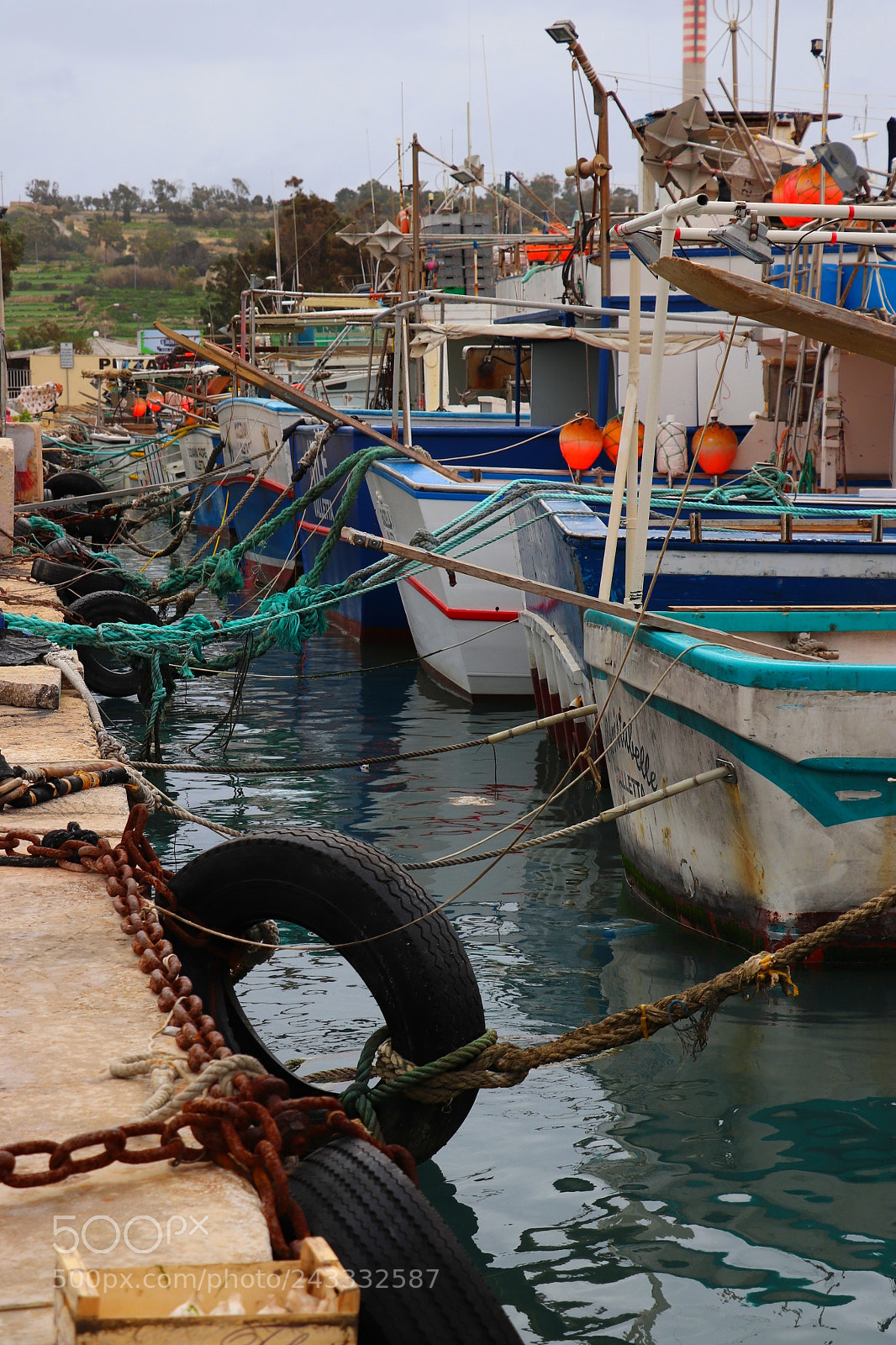 Canon EOS 77D (EOS 9000D / EOS 770D) sample photo. Untitled photography
