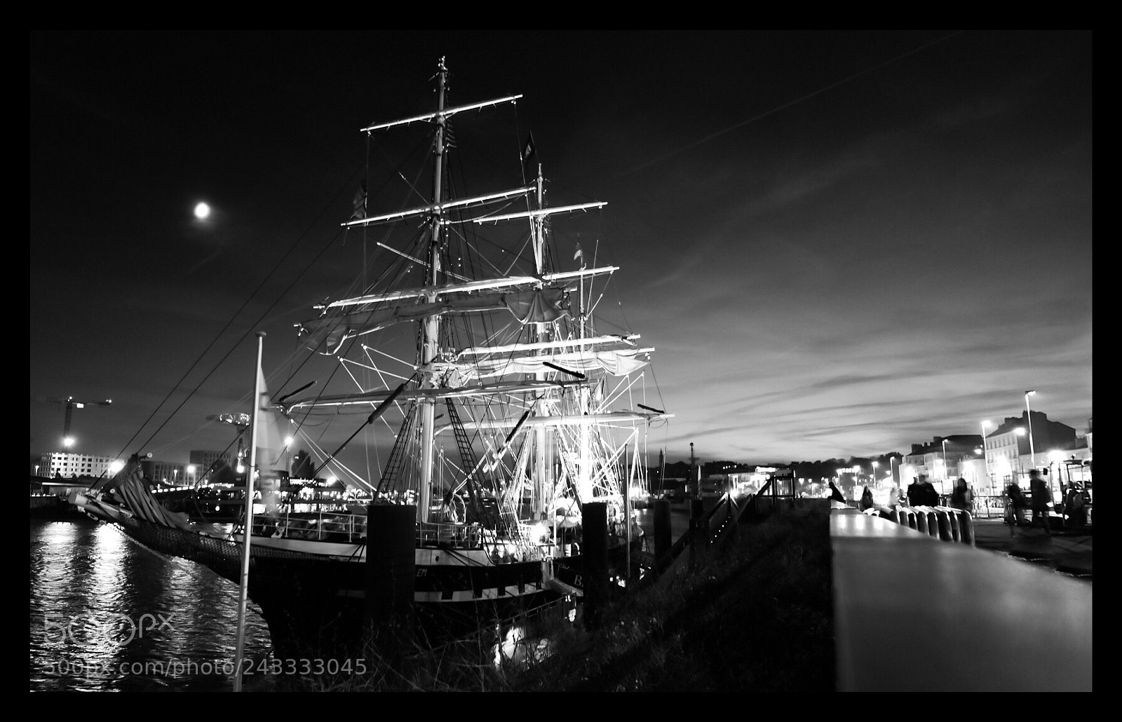 Fujifilm X70 sample photo. Le belem photography