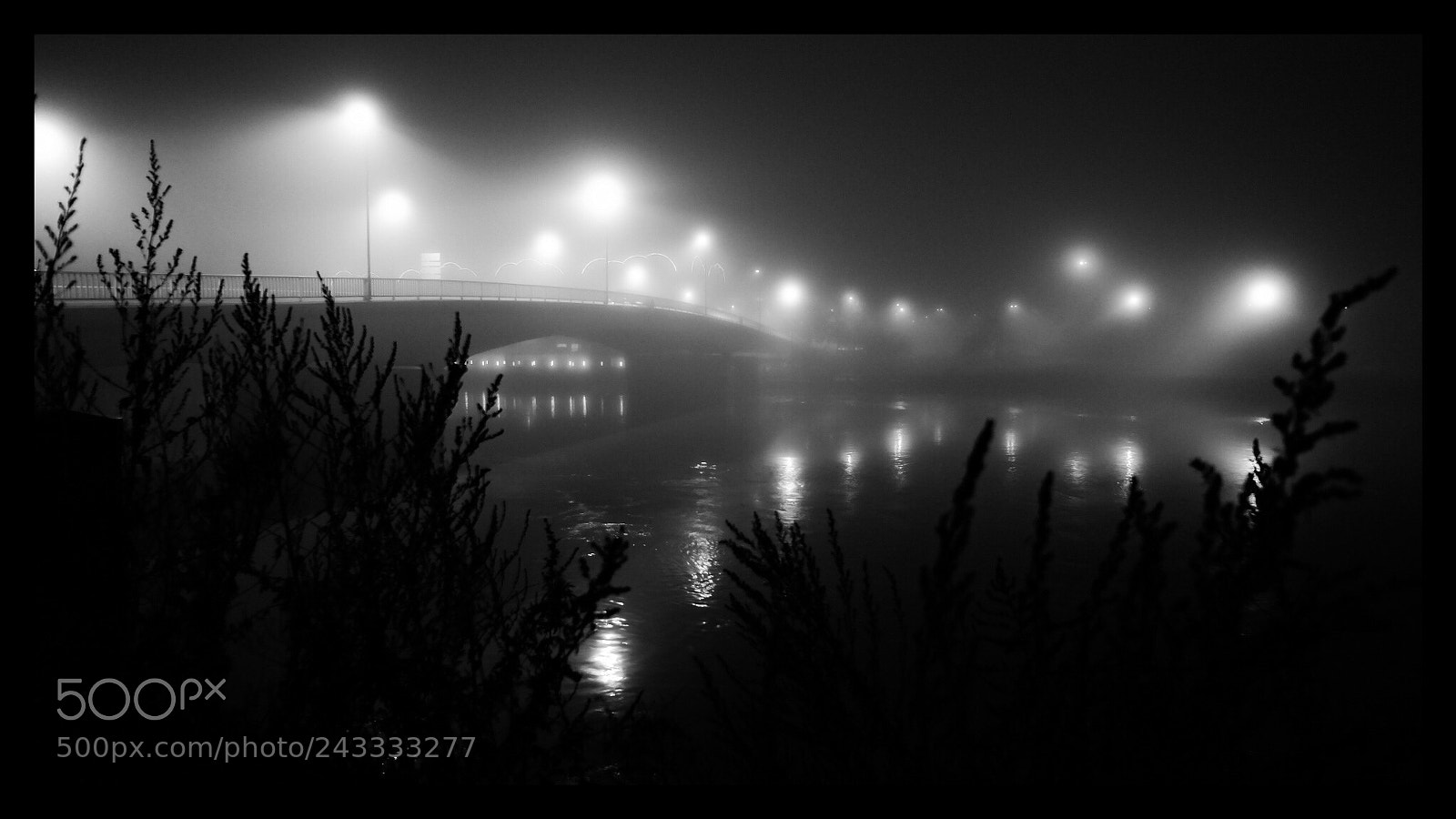 Fujifilm X70 sample photo. Pont photography
