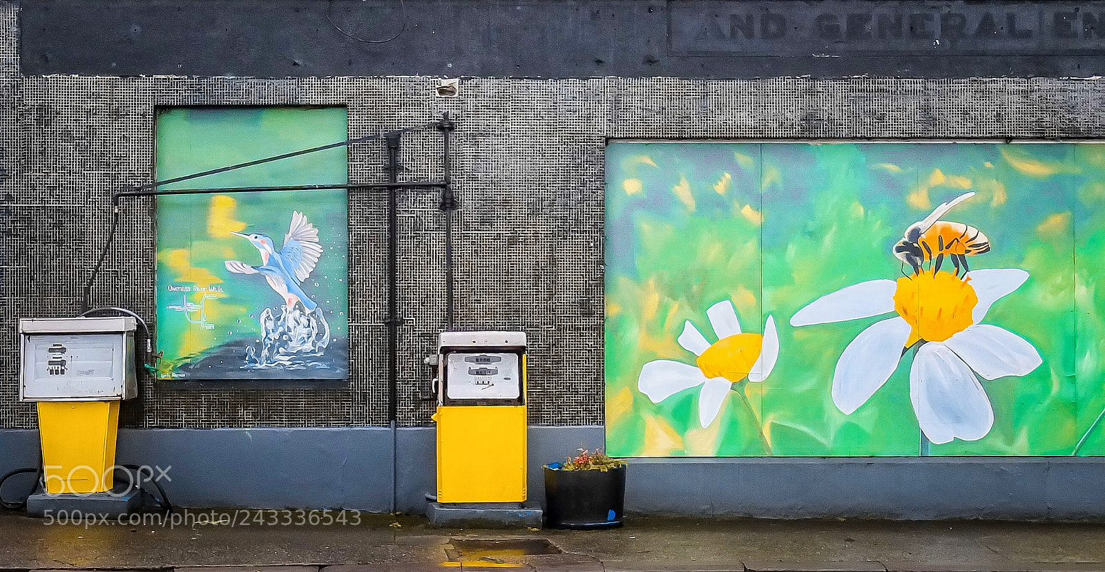 Fujifilm X10 sample photo. Old pumps photography