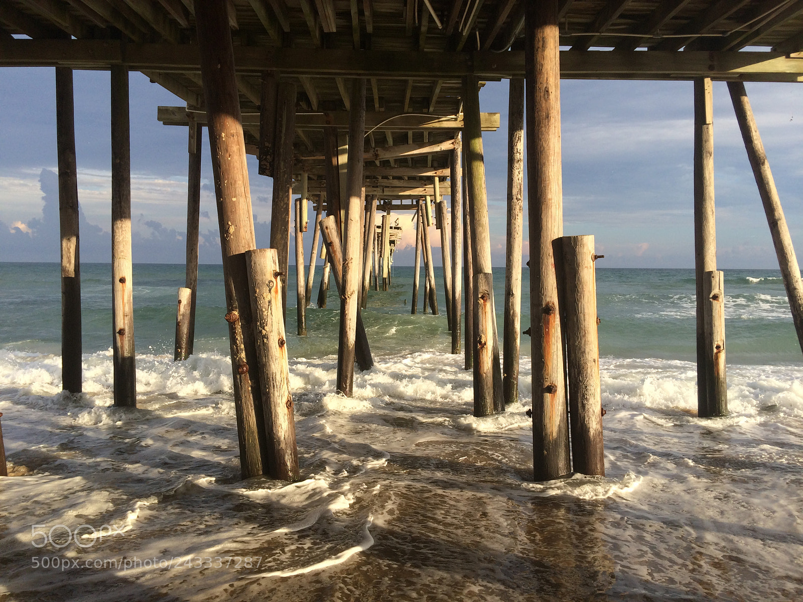 Apple iPhone 5s sample photo. Pier photography