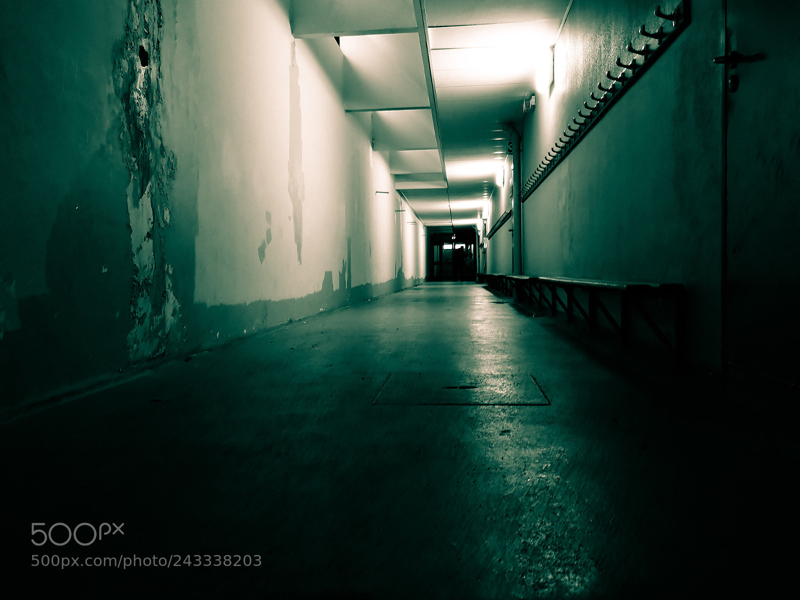 HUAWEI Mate 10 Pro sample photo. Tunnel photography