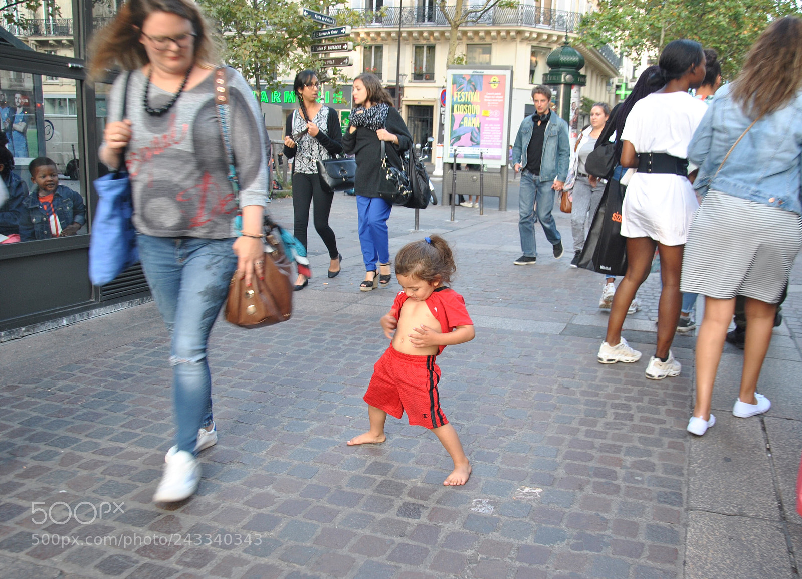 Nikon D3000 sample photo. Slingshot diaries - paris photography