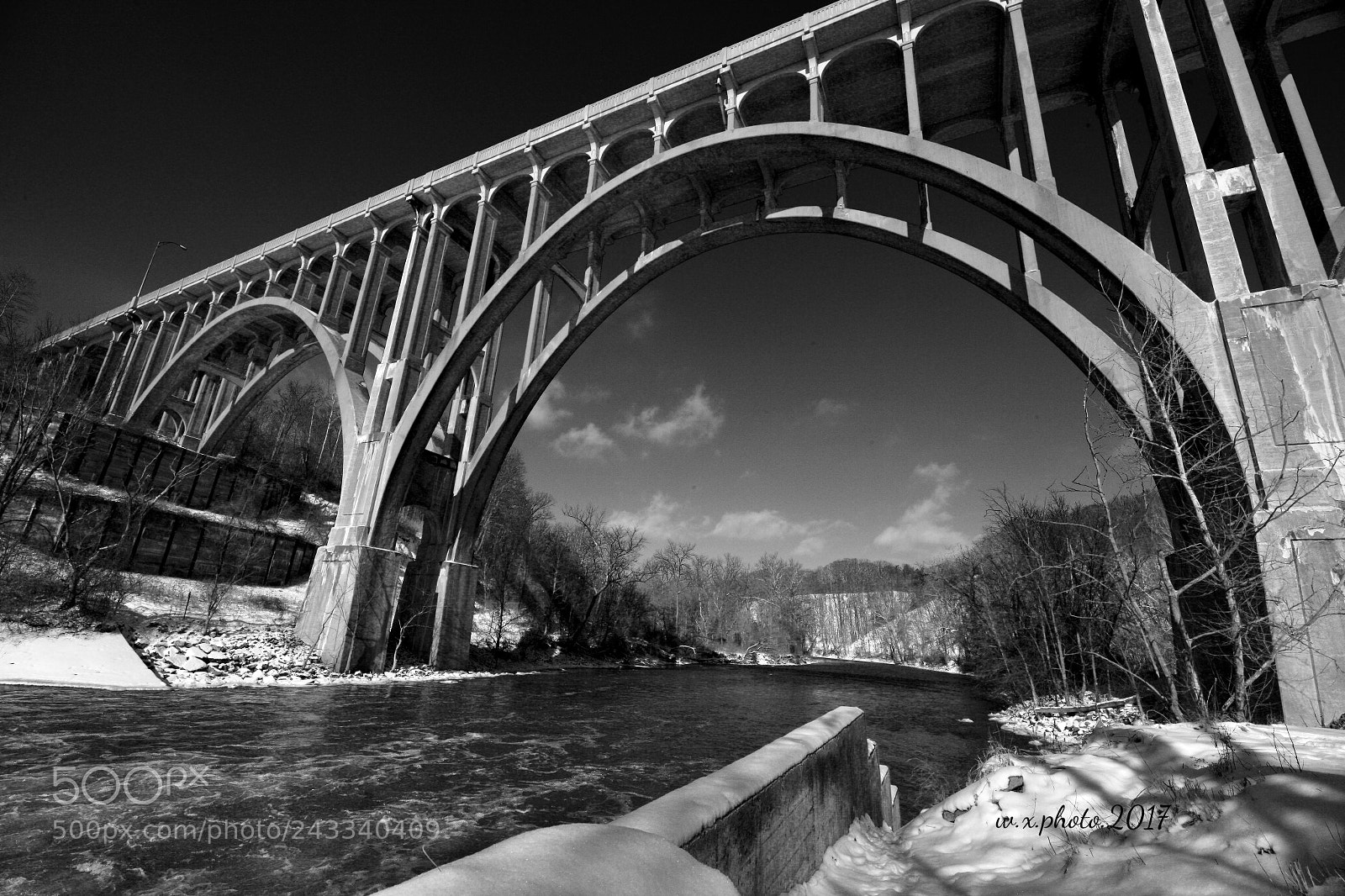 Canon EOS-1Ds Mark III sample photo. Clouds under the bridge photography