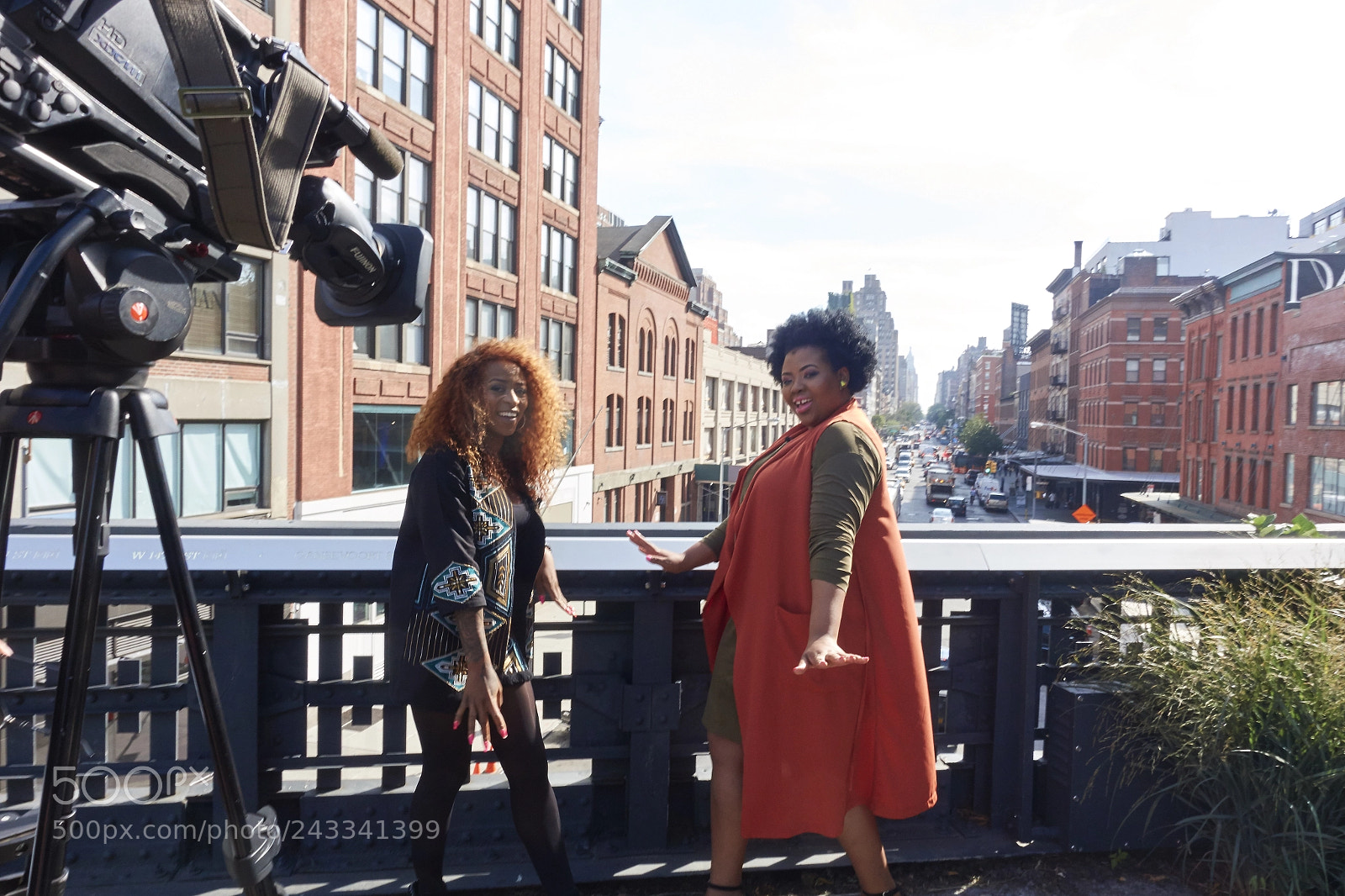 Sony Cyber-shot DSC-RX100 IV sample photo. Tv show. high line photography