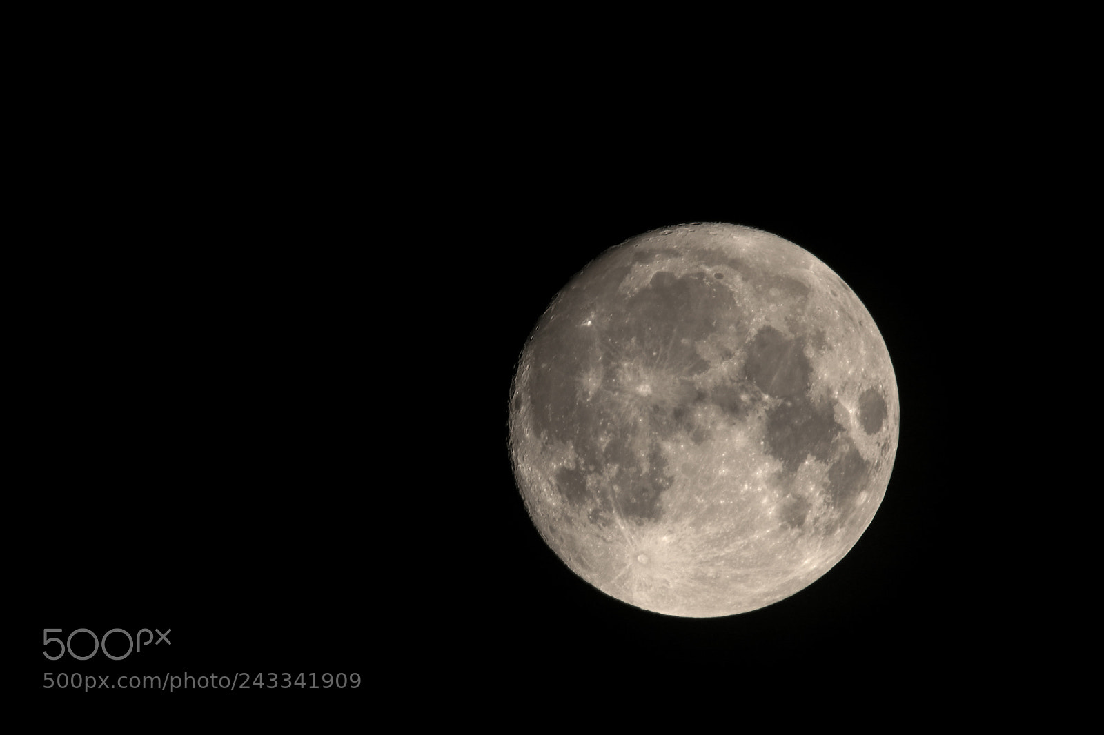 Canon EOS 760D (EOS Rebel T6s / EOS 8000D) sample photo. Full moon photography