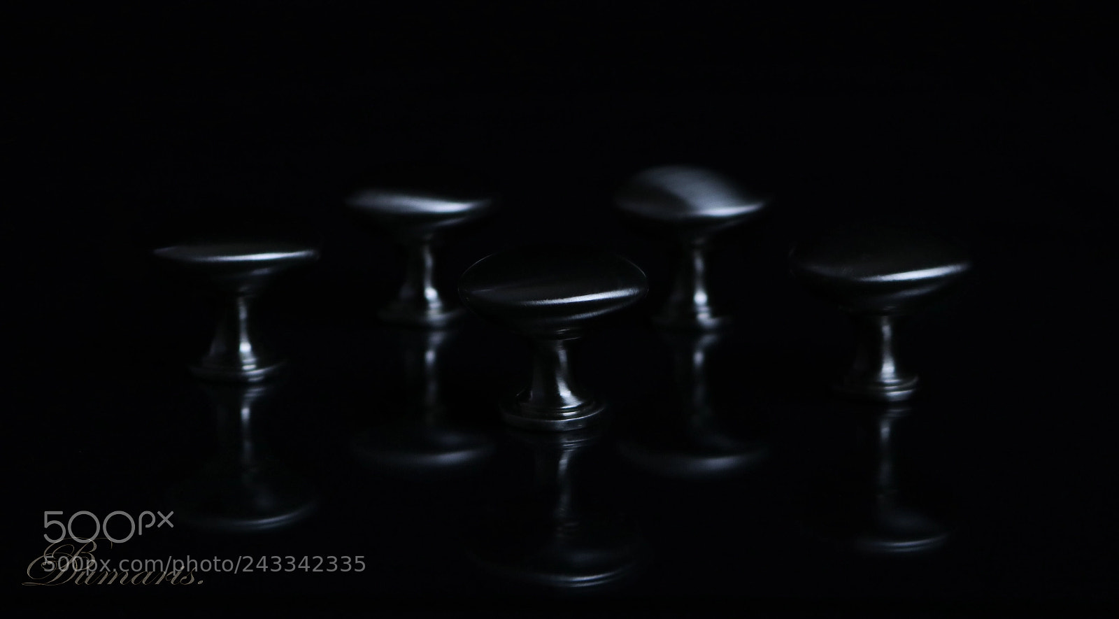Canon EOS 750D (EOS Rebel T6i / EOS Kiss X8i) sample photo. Simply black and silver photography