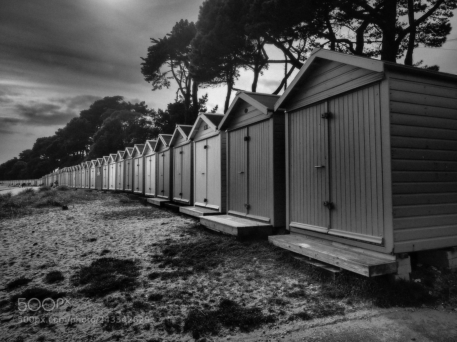 Olympus OM-D E-M5 II sample photo. Beach huts, england. photography