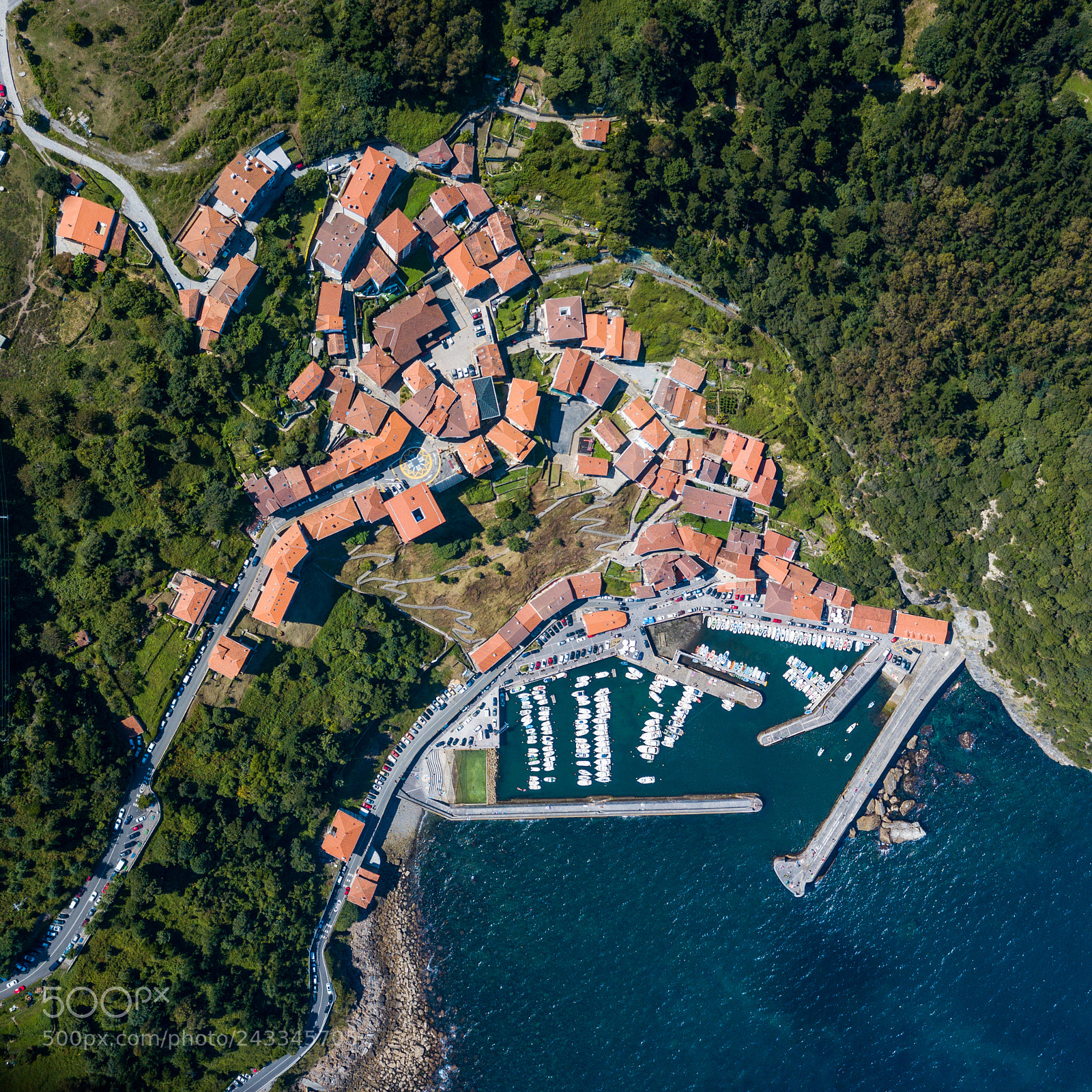 DJI FC220 sample photo. Elantxobe cenital photography