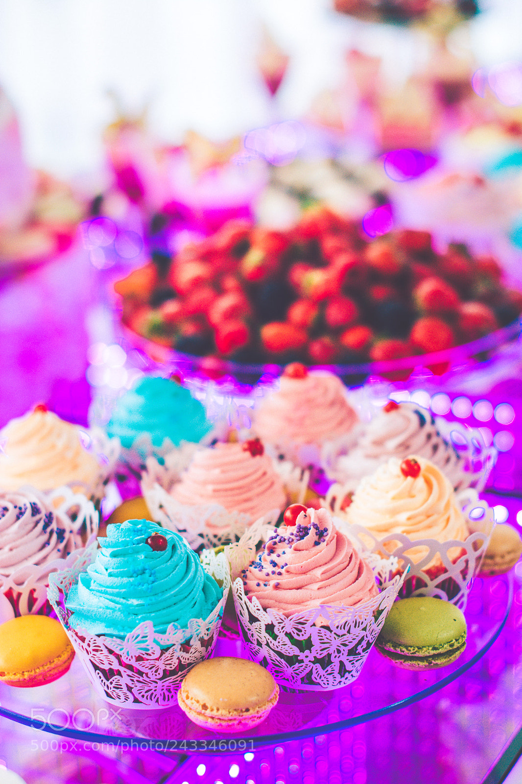 Nikon D7100 sample photo. Colored cupcakes photography