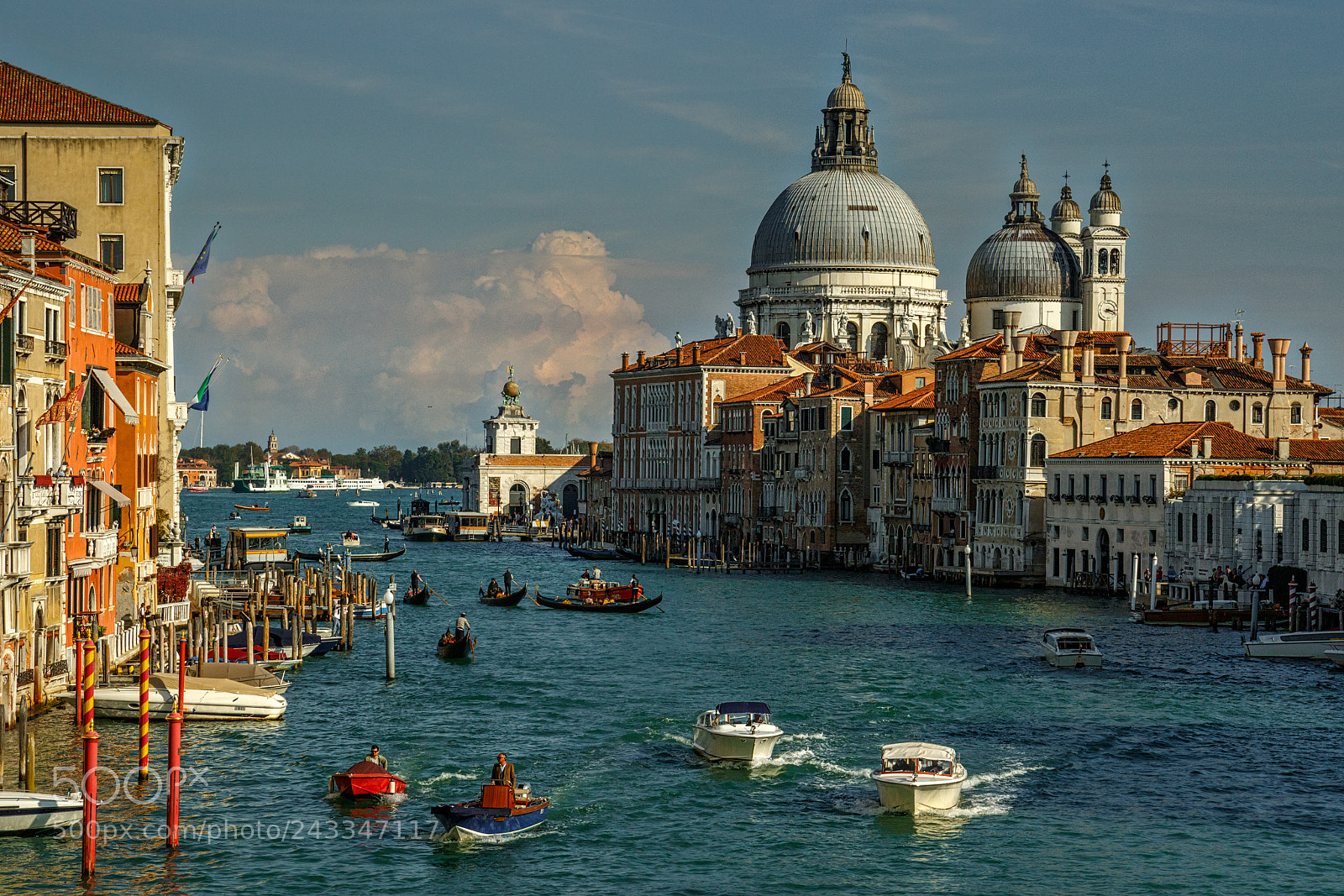 Canon EOS 7D Mark II sample photo. Basilica di santa maria photography