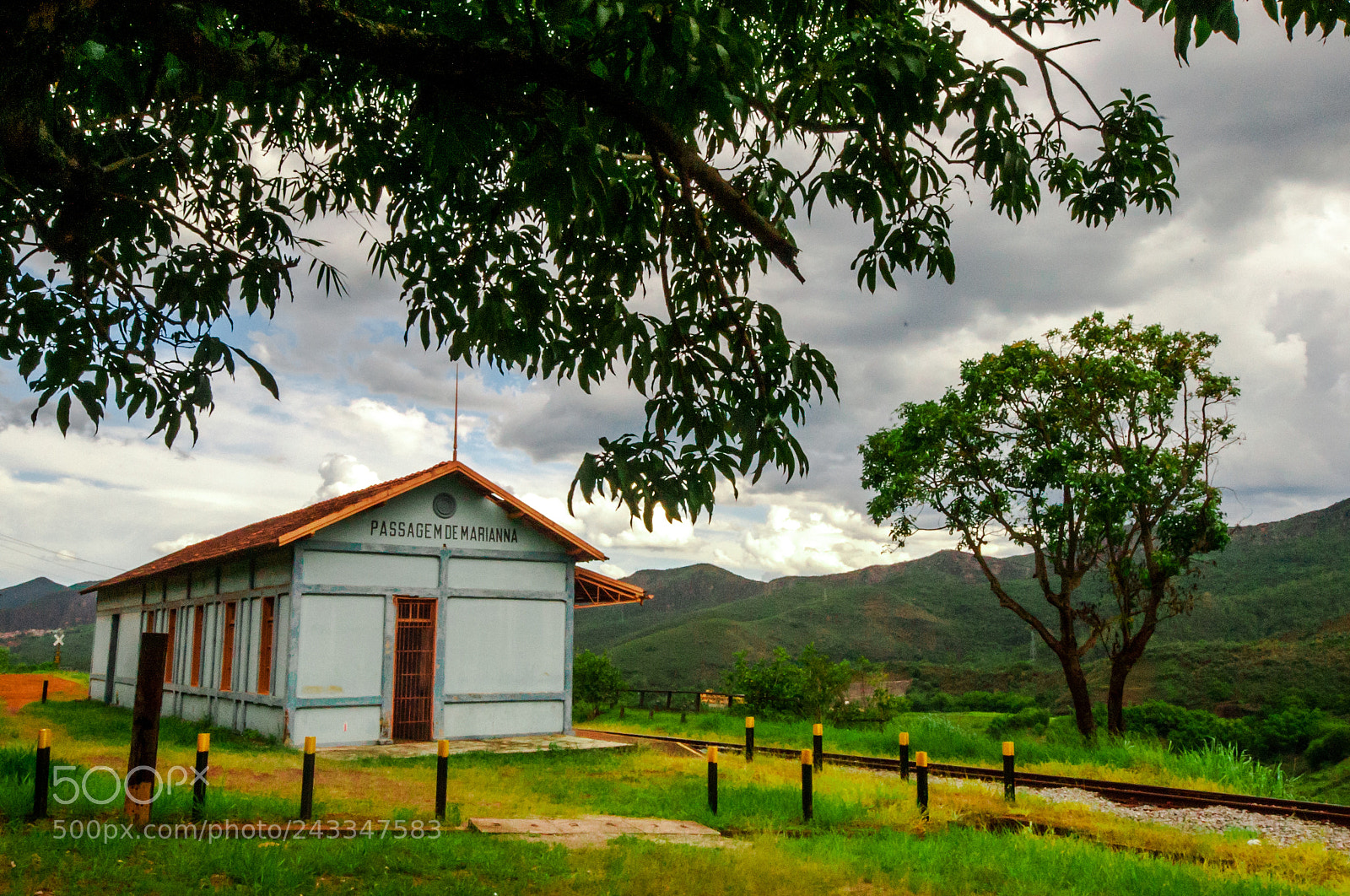 Nikon D700 sample photo. Mina da passagem mariana photography