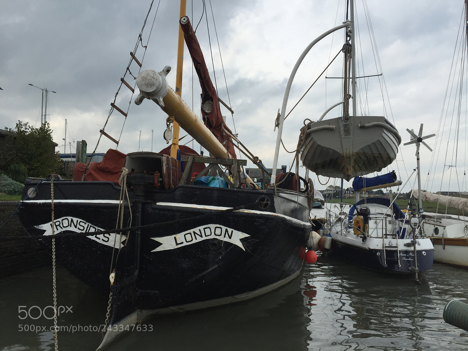 Apple iPhone 6 sample photo. Iron wharf, faversham creek photography