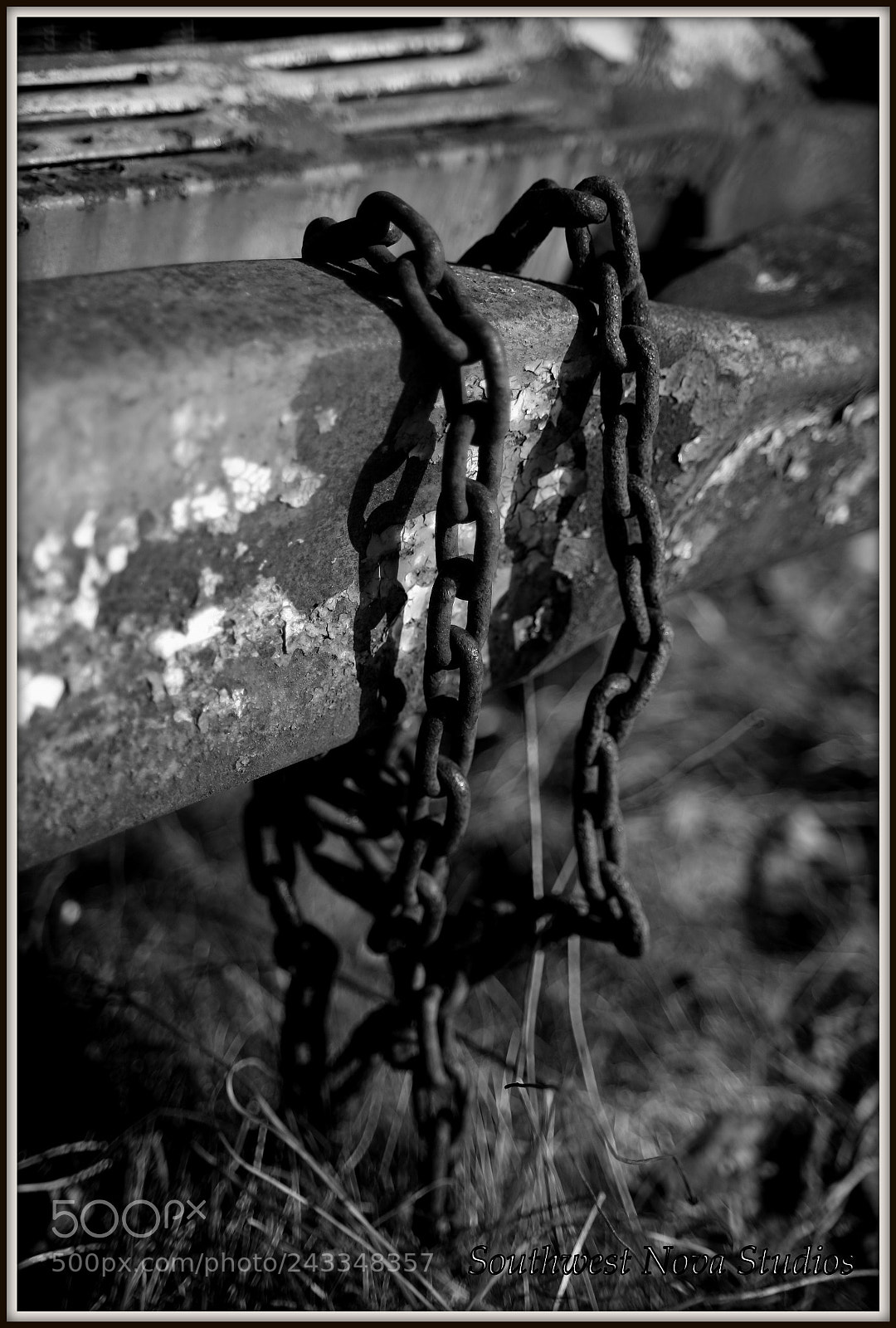 Canon EOS-1Ds Mark II sample photo. Chain gang photography