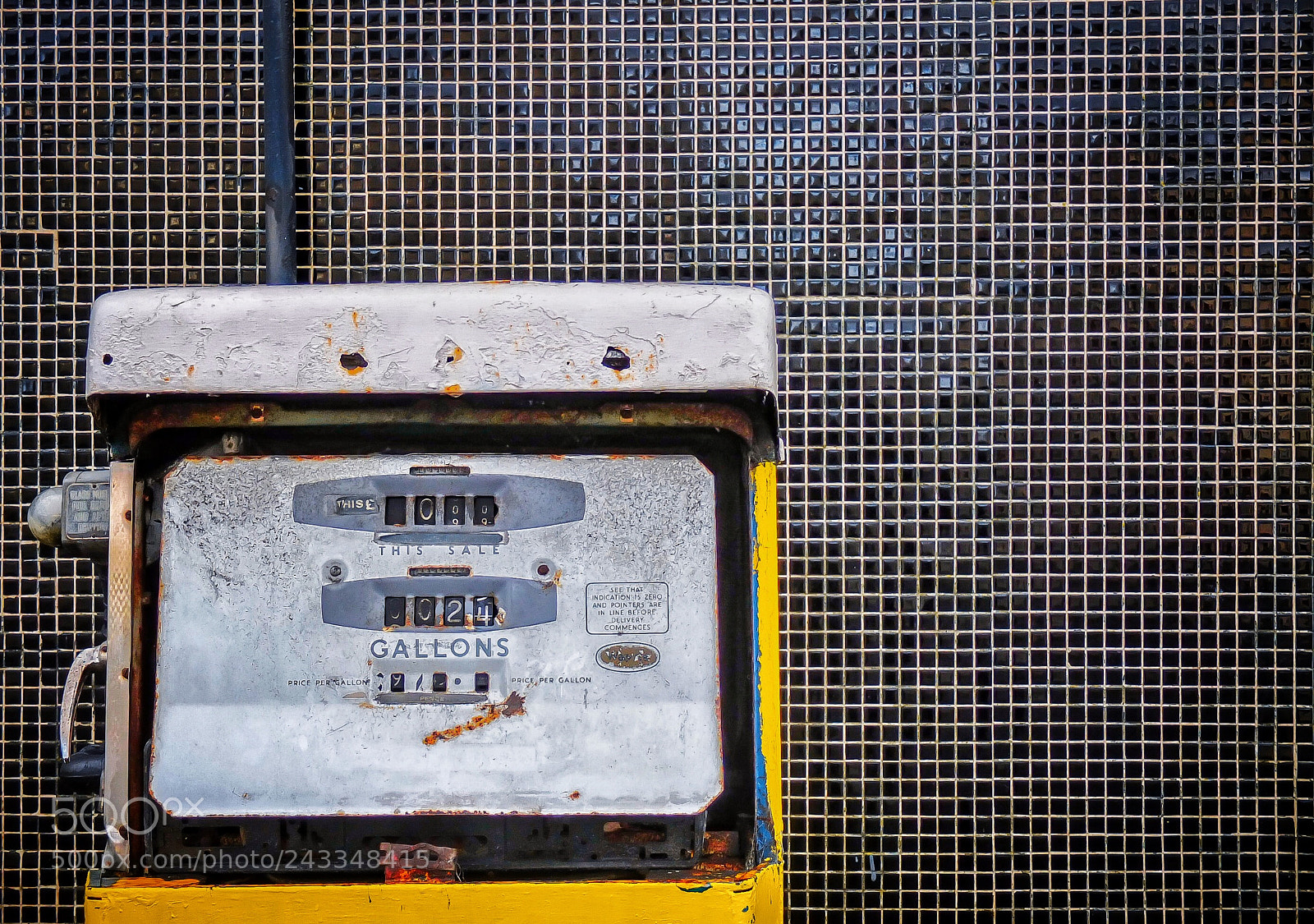 Fujifilm X10 sample photo. Dereliction photography