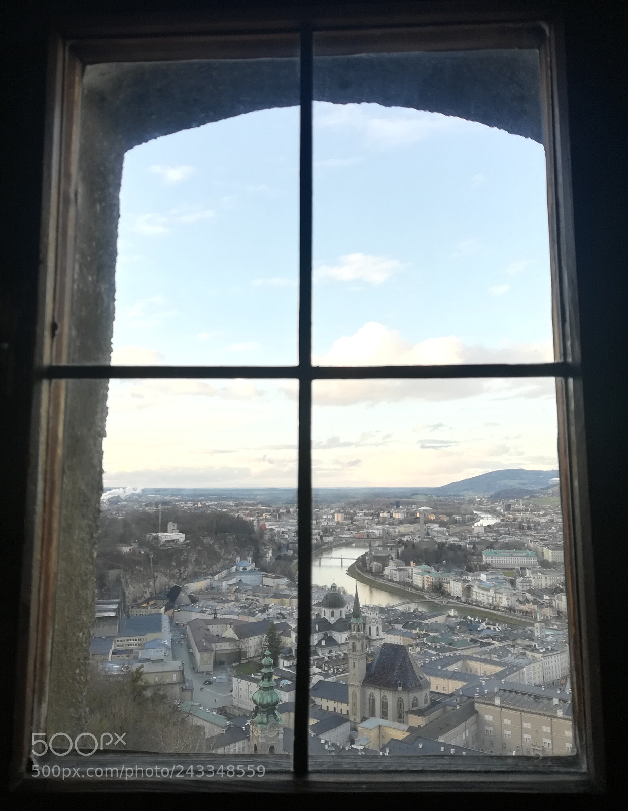 HUAWEI P10 lite sample photo. Salzburg's window photography