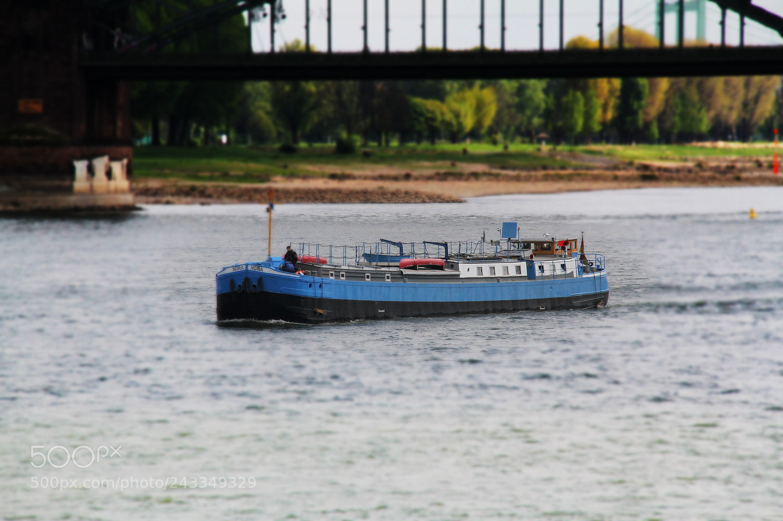 Canon EF-S 18-200mm F3.5-5.6 IS sample photo. Boat tilt shift photography