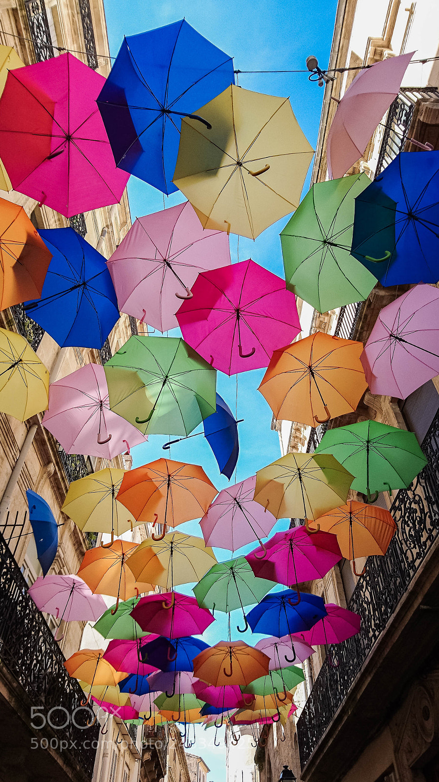 Sony Xperia Z5 sample photo. Umbrellas in beziers photography