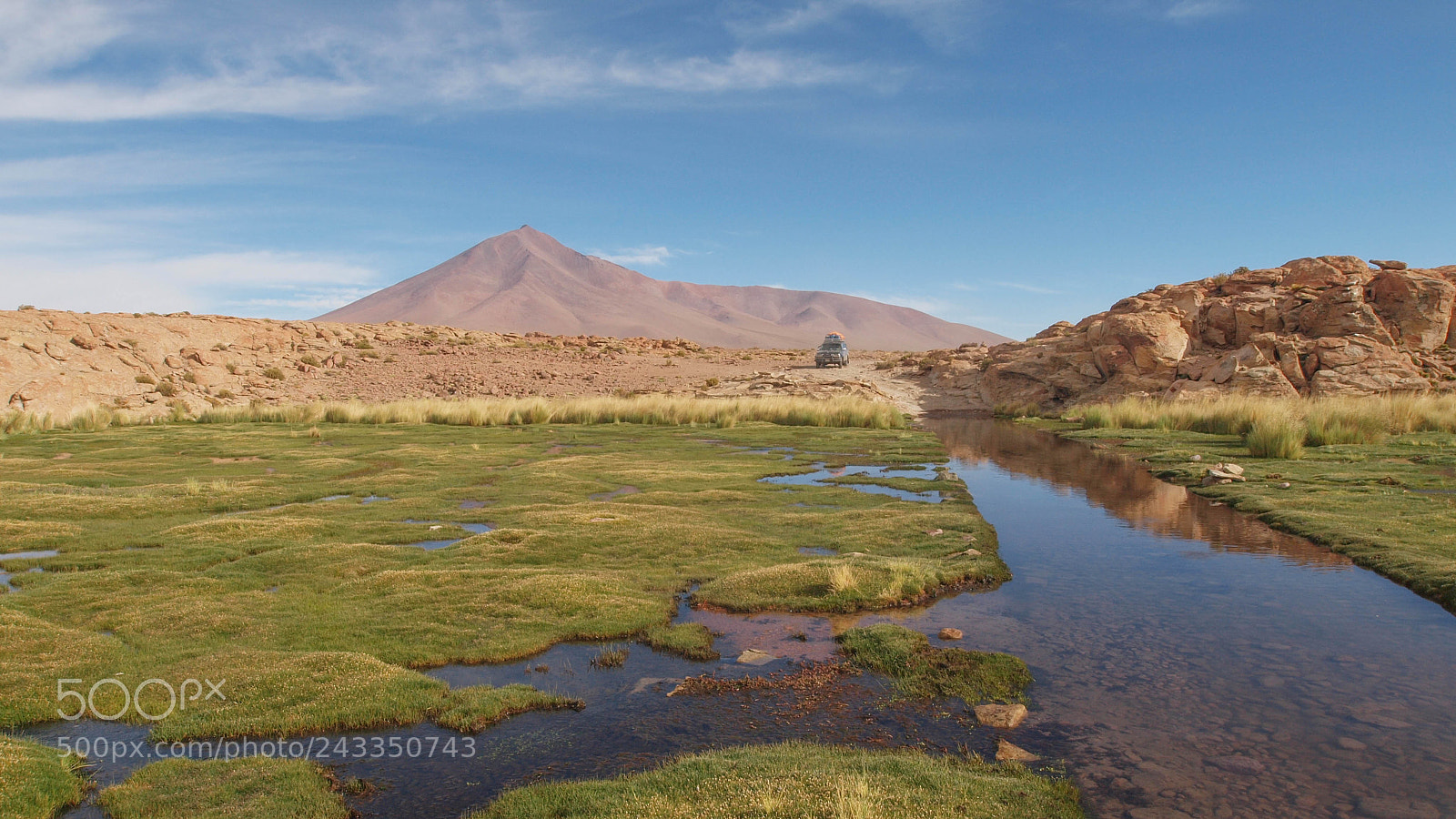 Olympus E-620 (EVOLT E-620) sample photo. Uyuni waterway photography
