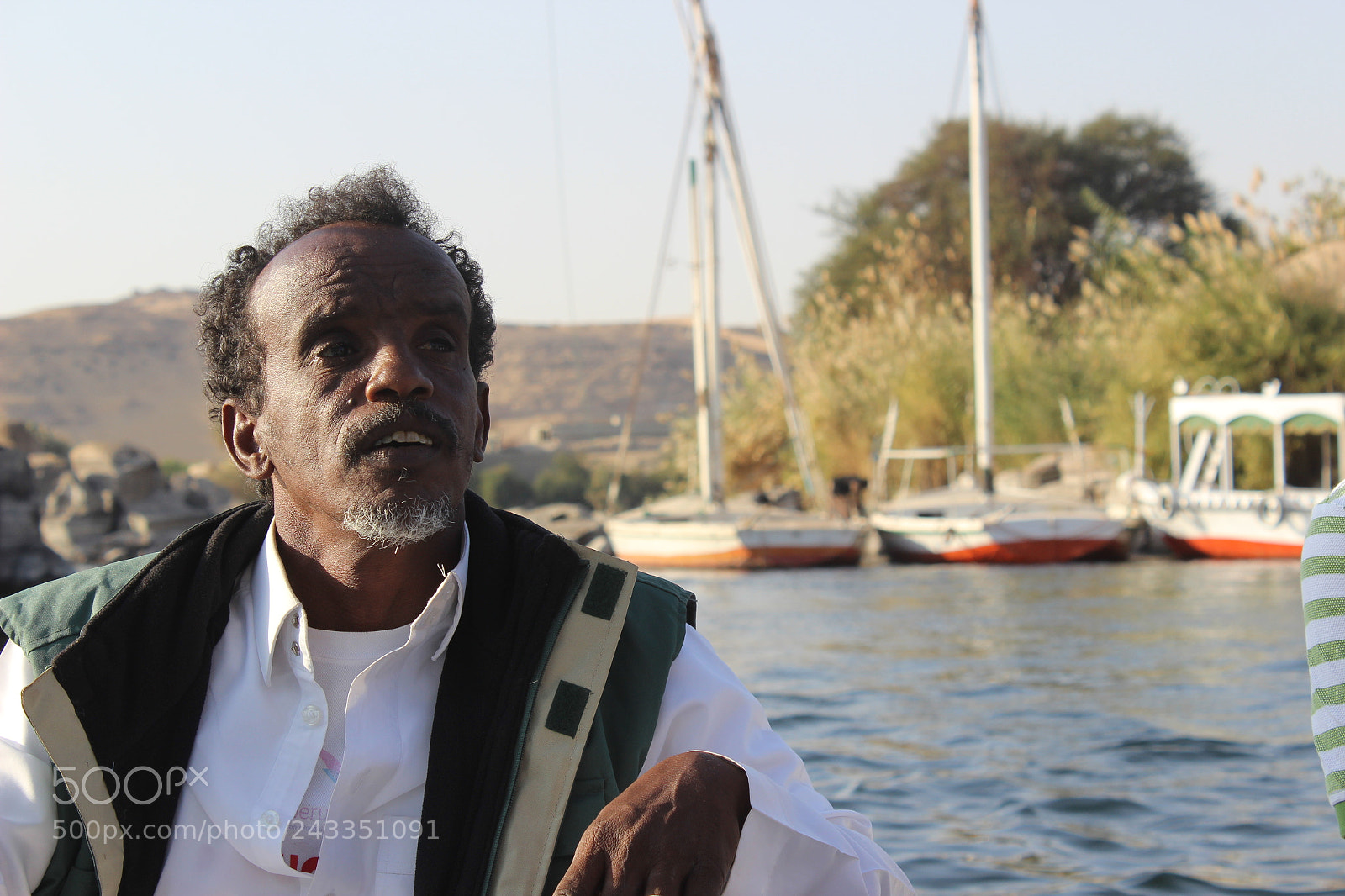 Canon EF-S 18-55mm F3.5-5.6 III sample photo. Ibrahim , the happy sailor photography