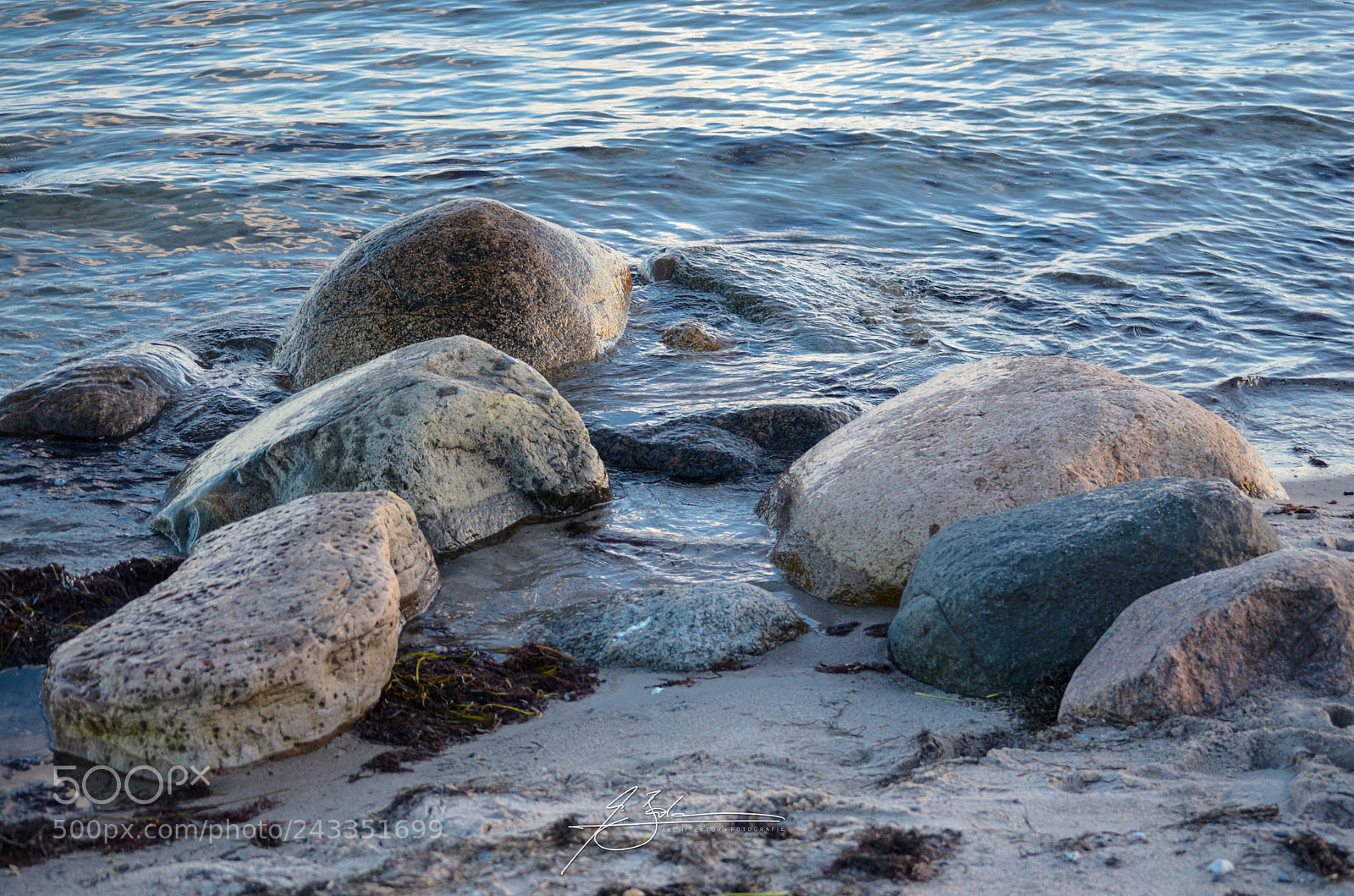 Nikon D5100 sample photo. Meer photography