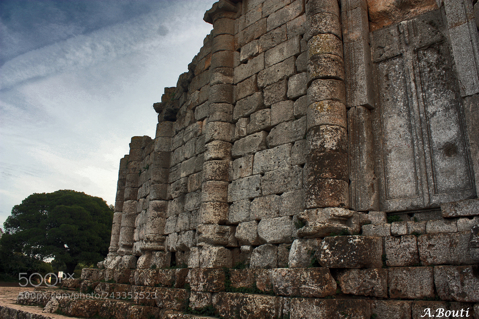 Canon EOS 450D (EOS Rebel XSi / EOS Kiss X2) sample photo. Royal mausoleum of mauretania photography