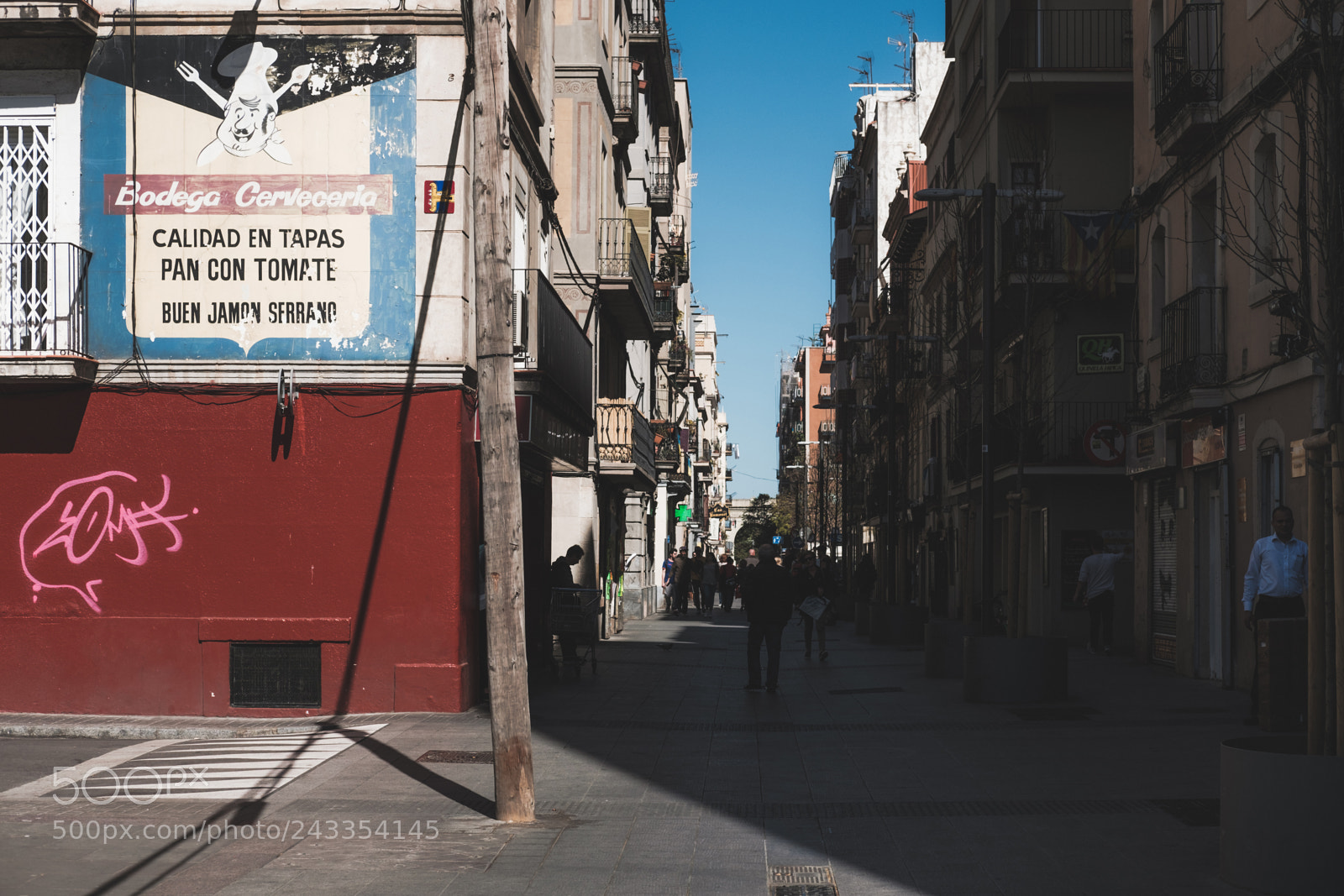 Fujifilm X-Pro2 sample photo. Barcelona street photography