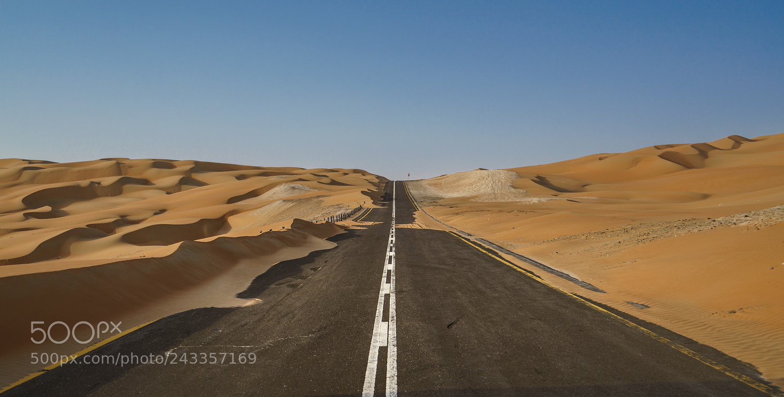 Sony a7R II sample photo. Stra e in die photography