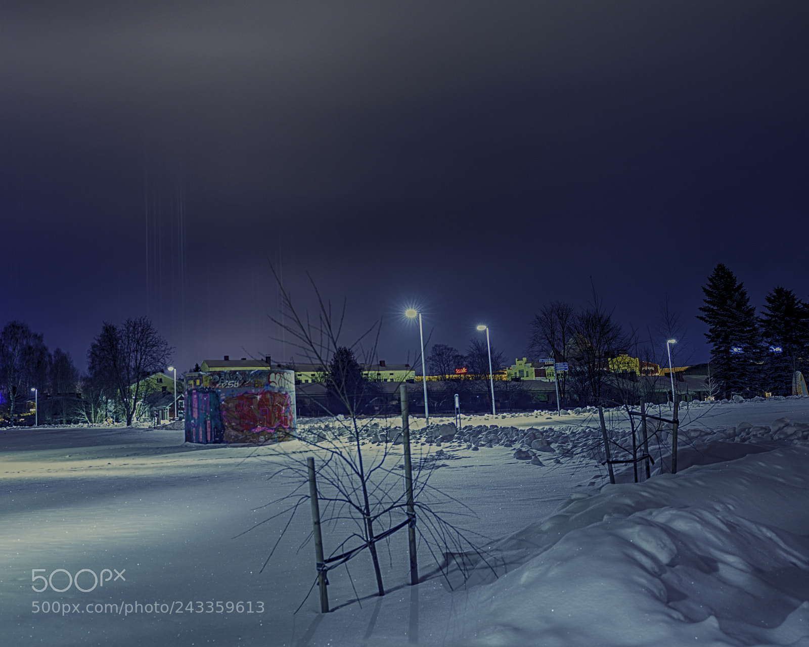 Sony a7R III sample photo. Light pillar photography