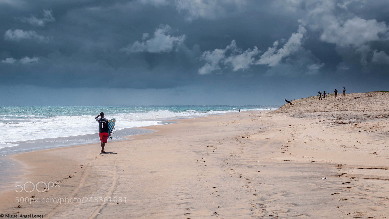 Nikon D90 sample photo. On the beach photography