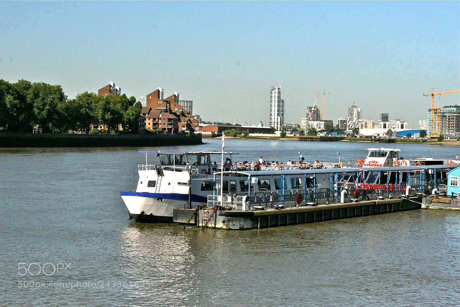 Canon EOS 30D sample photo. Looking east from greenwich photography