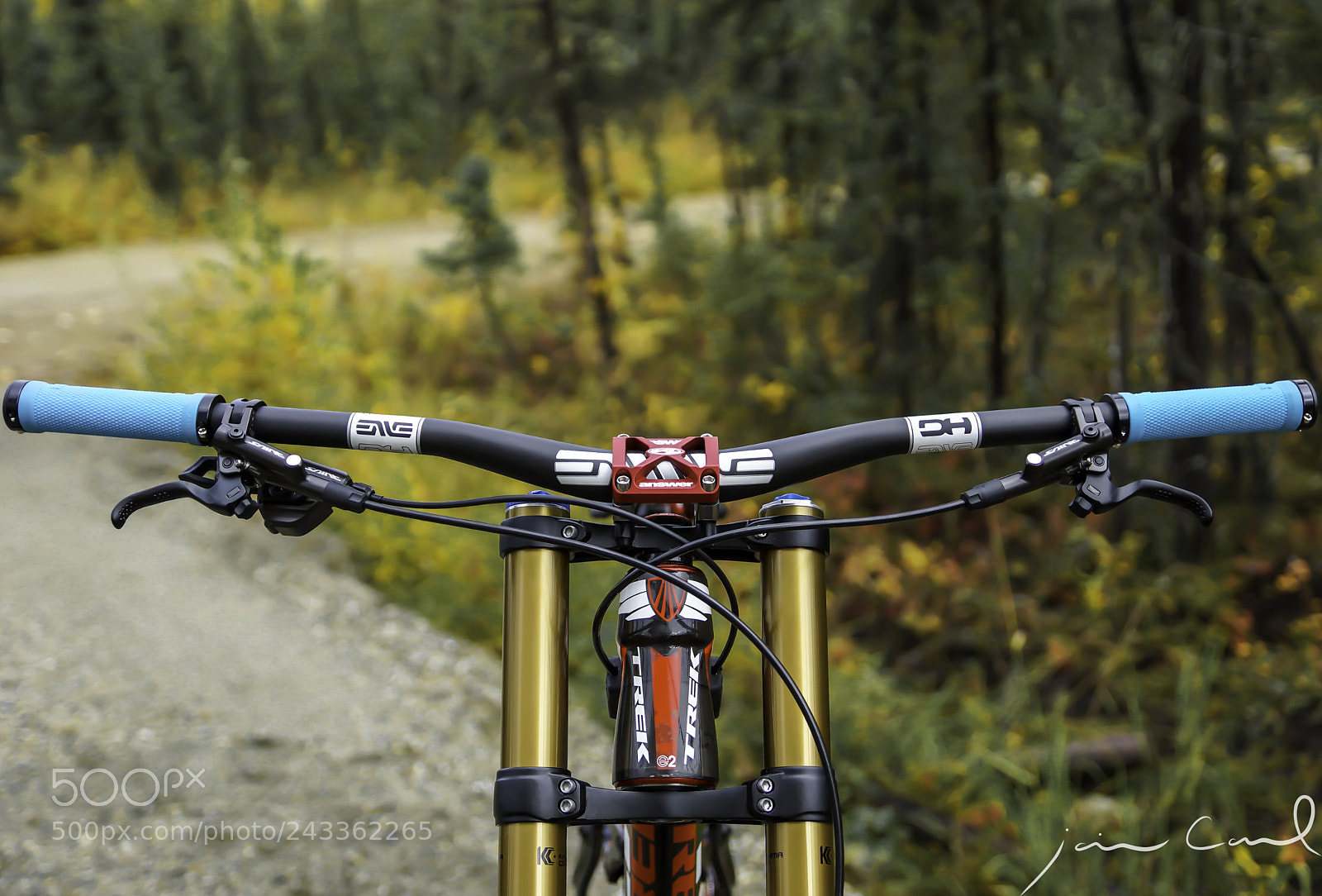 Sony SLT-A77 sample photo. Custom carbon trek session photography